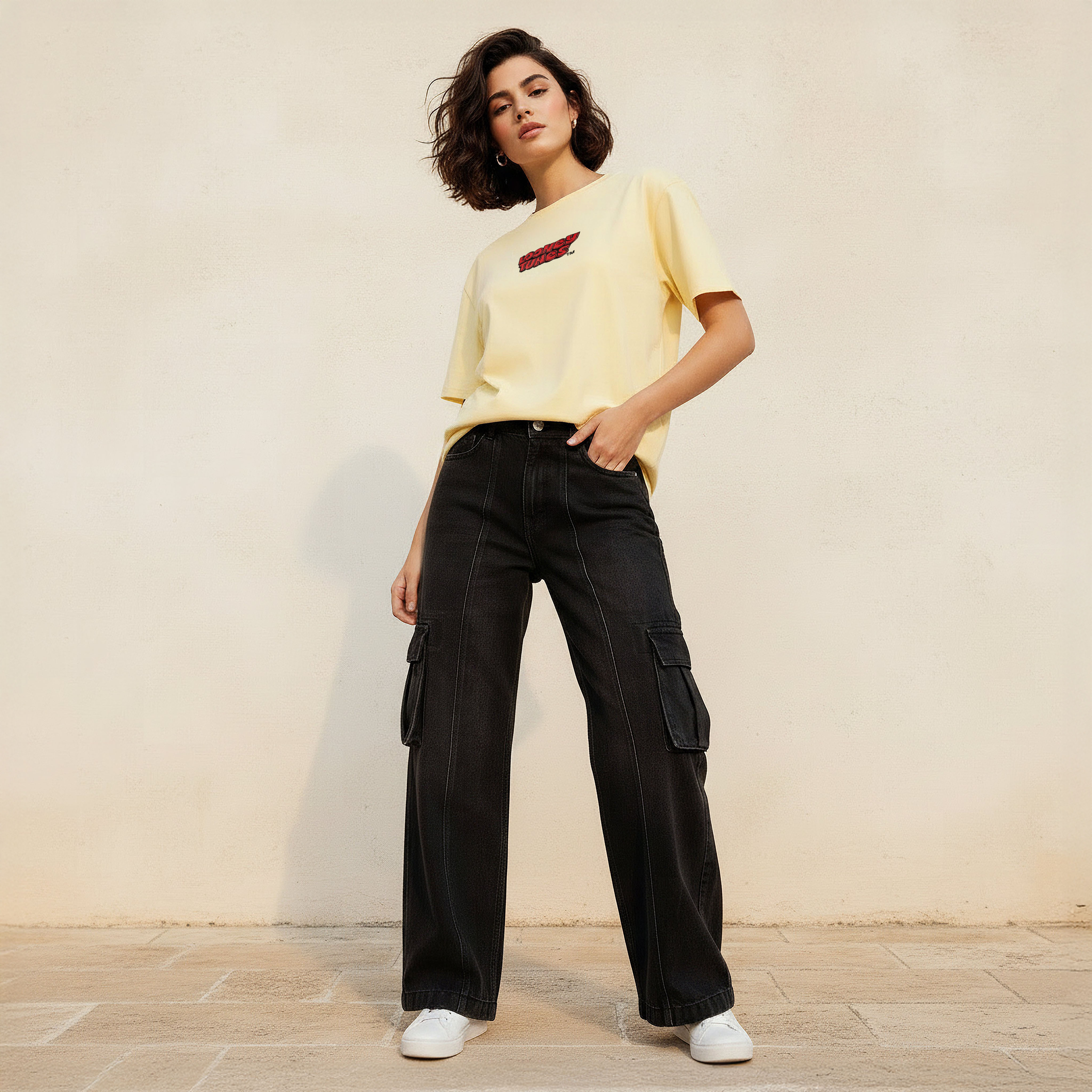 Looney Tunes Loose Fit T-shirt-women-clothing-tshirts-image-3