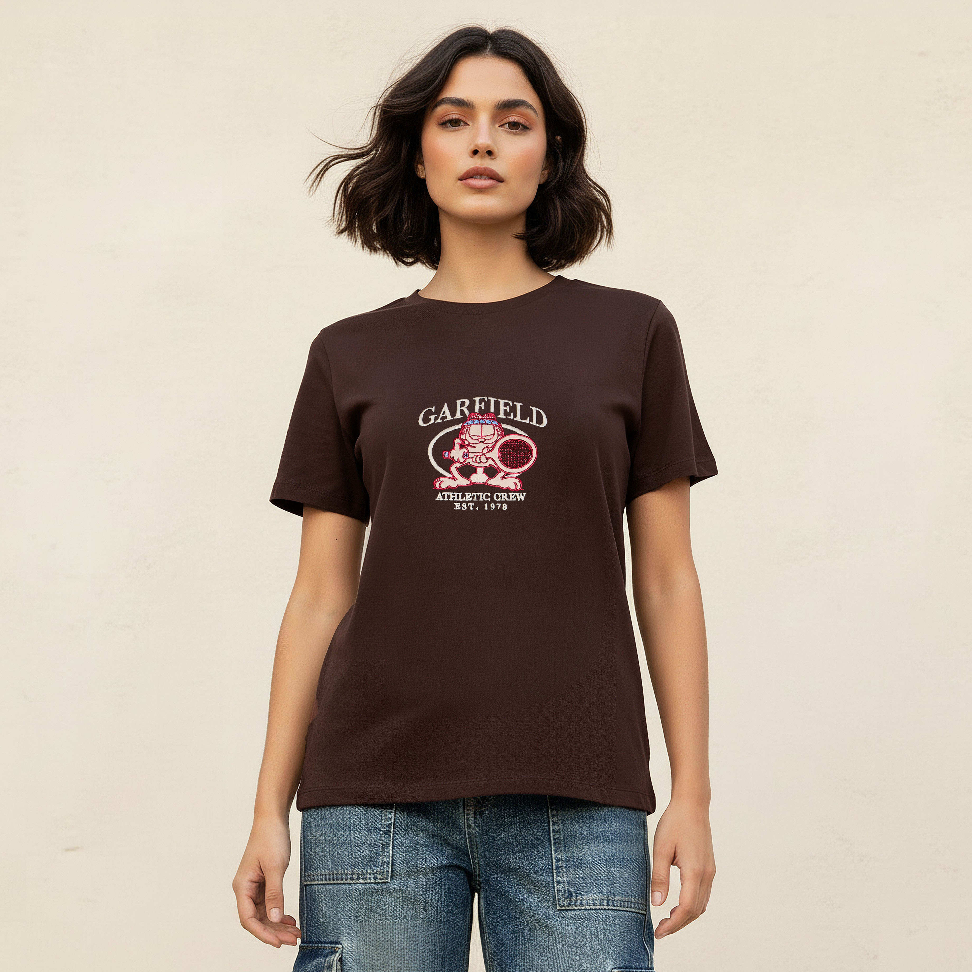 تيشيرت قطن بتزيينات جارفيلد-women-clothing-tshirts-image-1