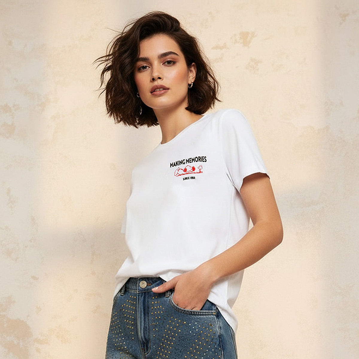 تيشيرت قطن بطبعات بينوتس-women-clothing-tshirts-image-3