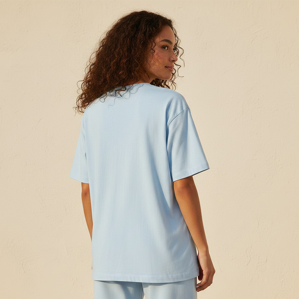تيشيرت قطن بقصّة عادية من باربي-women-clothing-tshirts-image-4