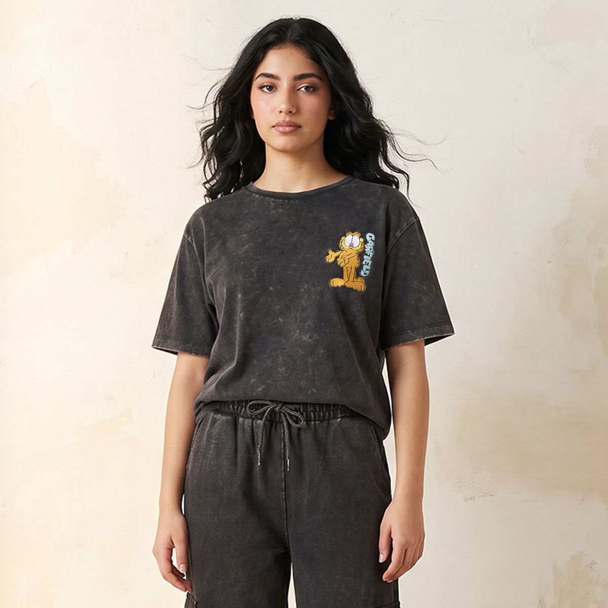 تيشيرت قطن بتطريز جارفيلد-women-clothing-tshirts-image-5