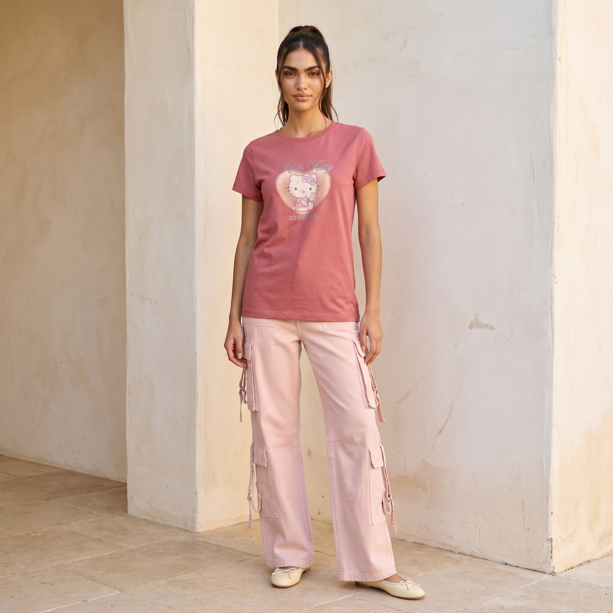 تيشيرت قطن بياقة ضيقة وطبعات هيلو كيتي-women-clothing-tshirts-image-5