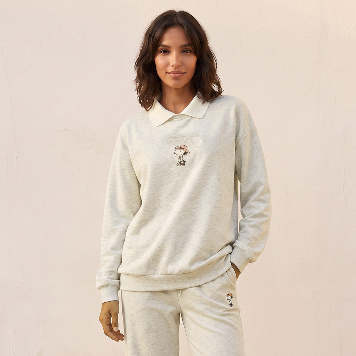 سويت شيرت بياقة عادية وطبعات سنوبي-women-clothing-hoodiesandsweatshirts-sweatshirts-image-5