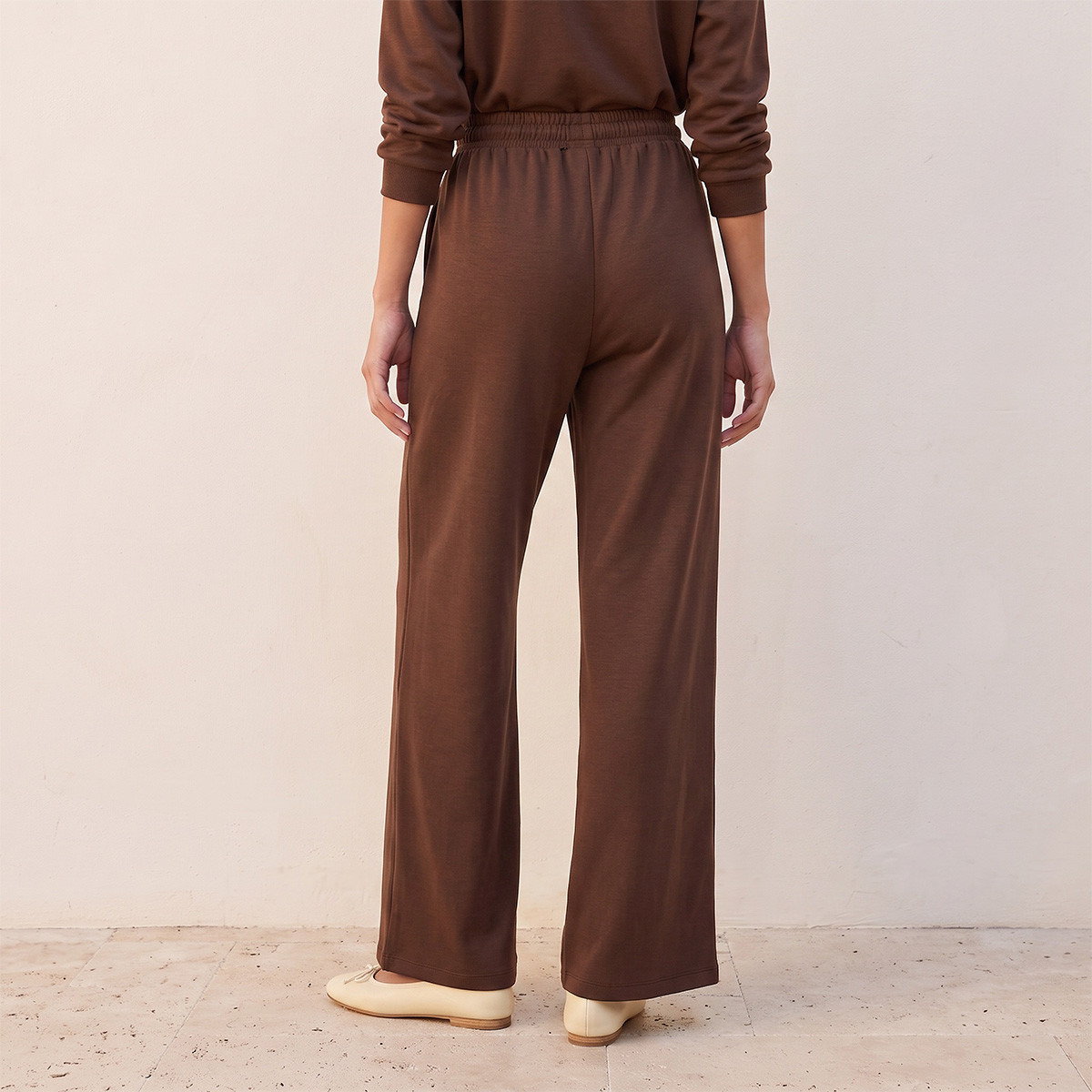 بنطلون رياضي بساق واسعة وطبعات باريس سان جيرمان-women-clothing-trousers-image-4