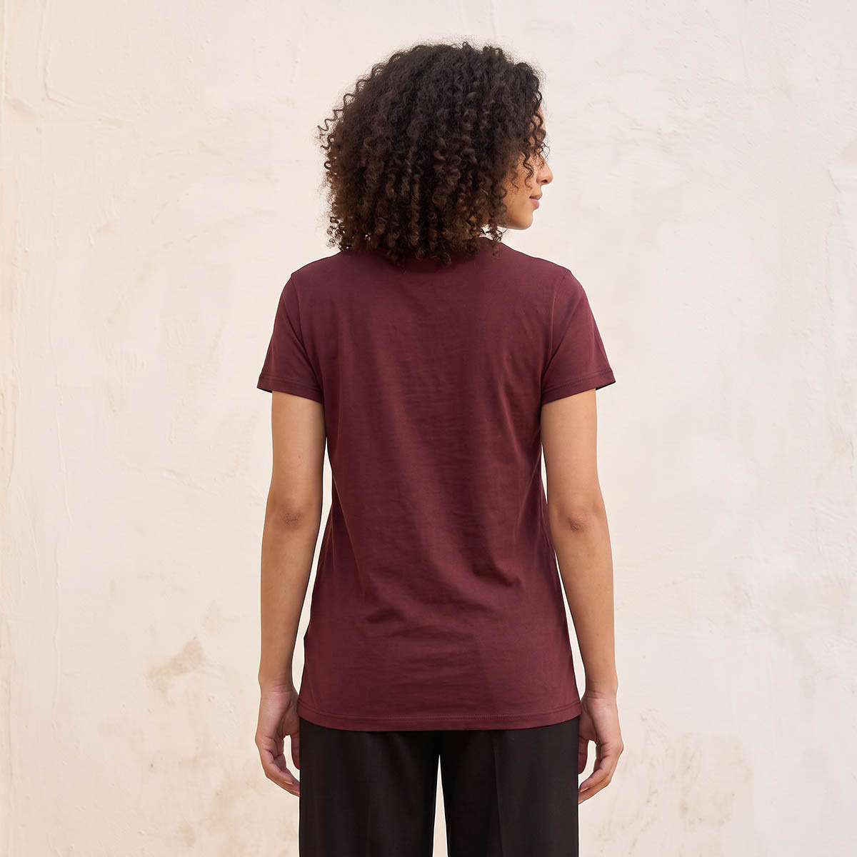 تيشيرت قطني بطبعات جرافيك من جيوفانا جيلهوبر-women-clothing-tshirts-image-4