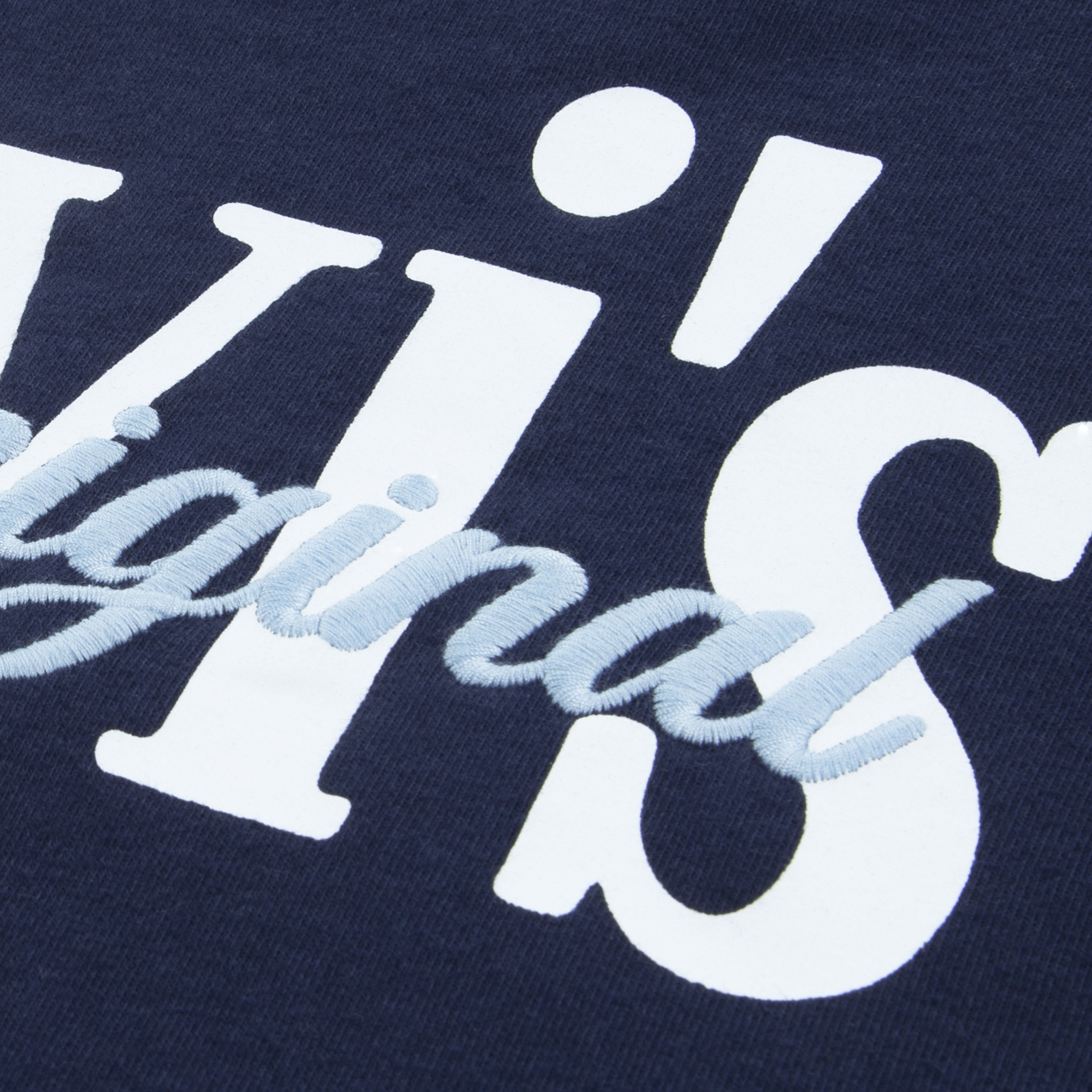 تي شيرت بتصميم "كلاسيك أند كلين" للأولاد من ليفايس-boys-clothing-tshirtsandpolos-image-4