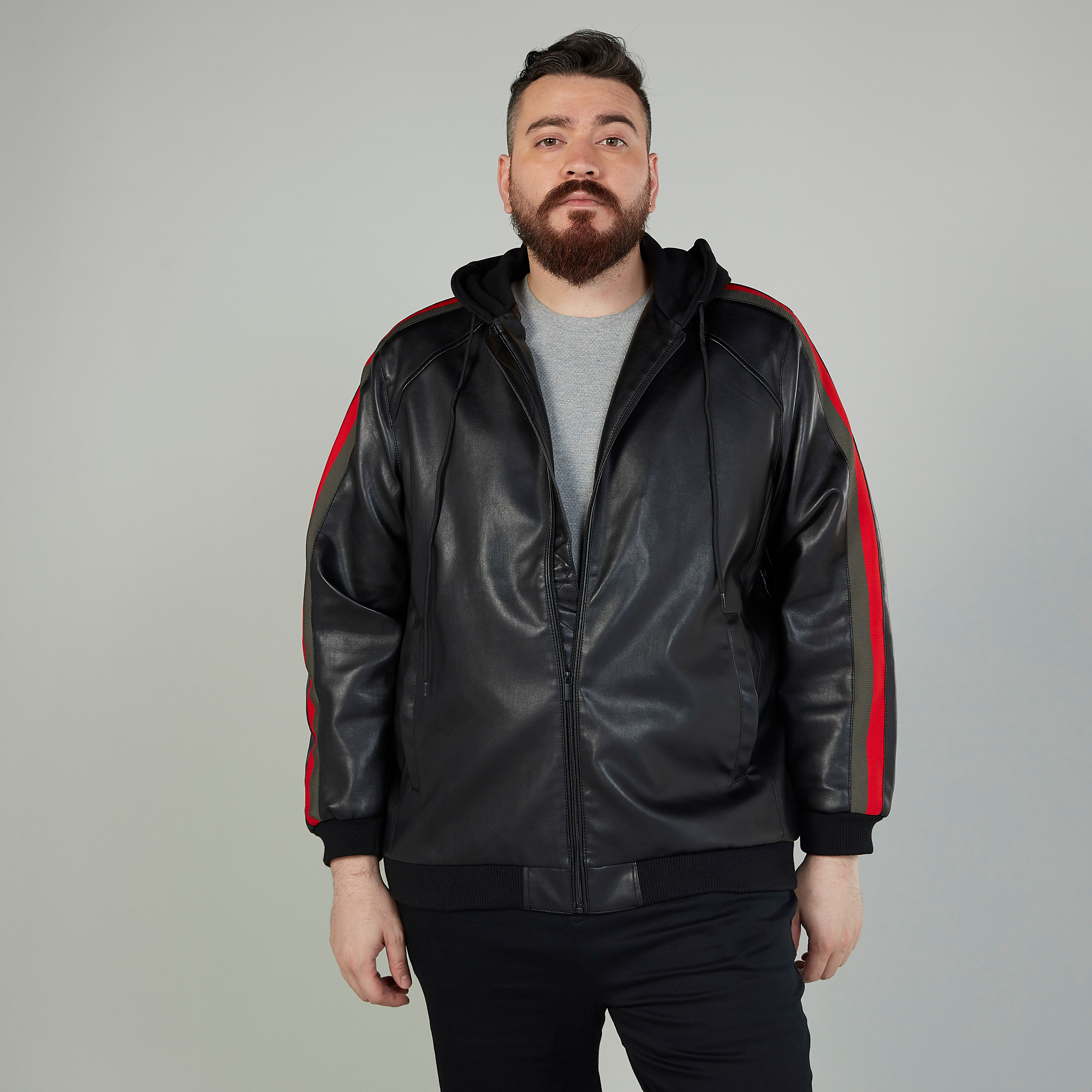 جاكيت جلد سادة بقبّعة وأكمام طويلة-men-clothing-jacketsandblazers-jackets-image-1