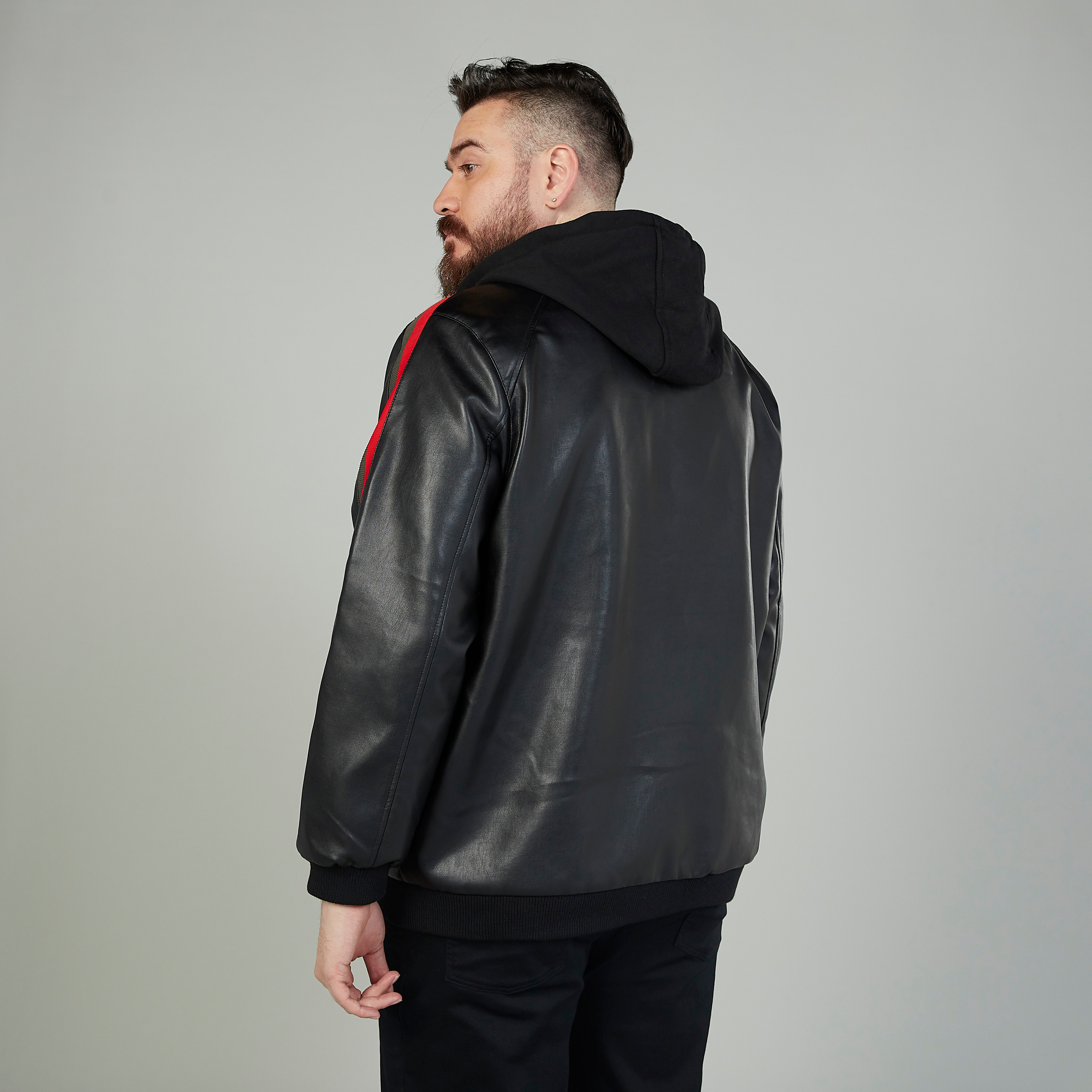 جاكيت جلد سادة بقبّعة وأكمام طويلة-men-clothing-jacketsandblazers-jackets-image-4