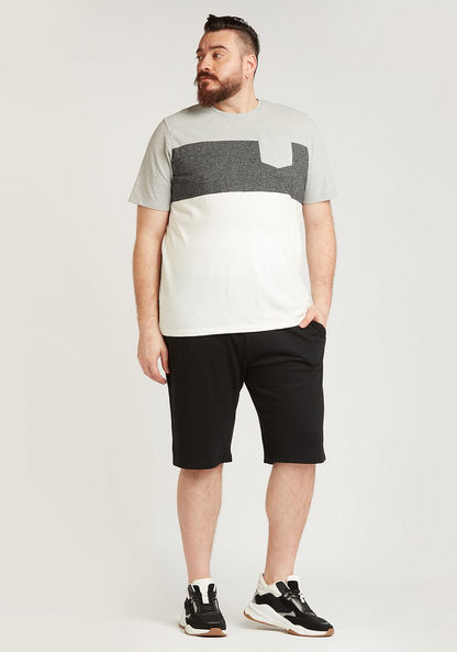Cut and Sew T-shirt with Short Sleeves