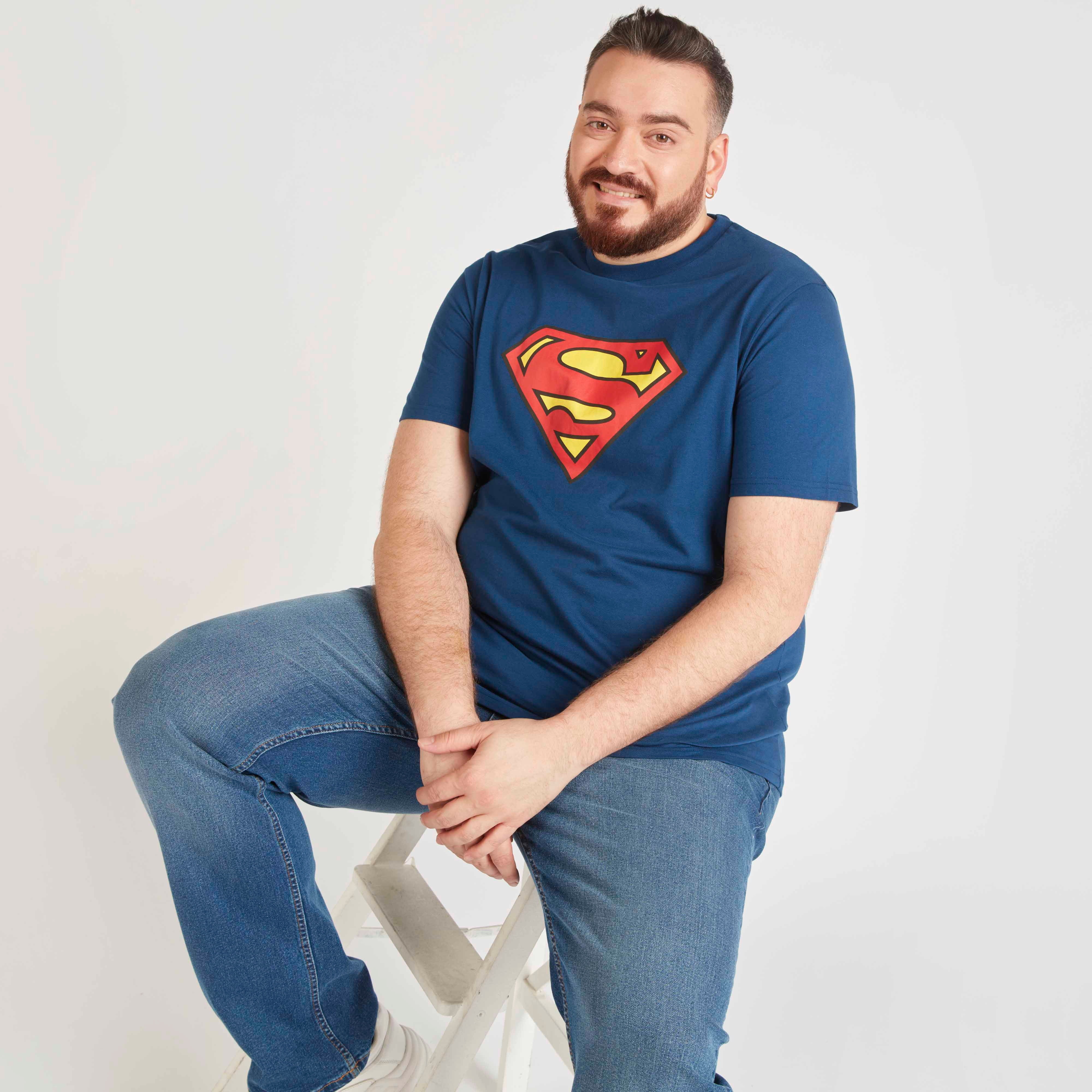 تيشيرت بطبعات سوبرمان وأكمام قصيرة وياقة ضيقة-men-clothing-tshirtsandpolos-tshirts-image-1