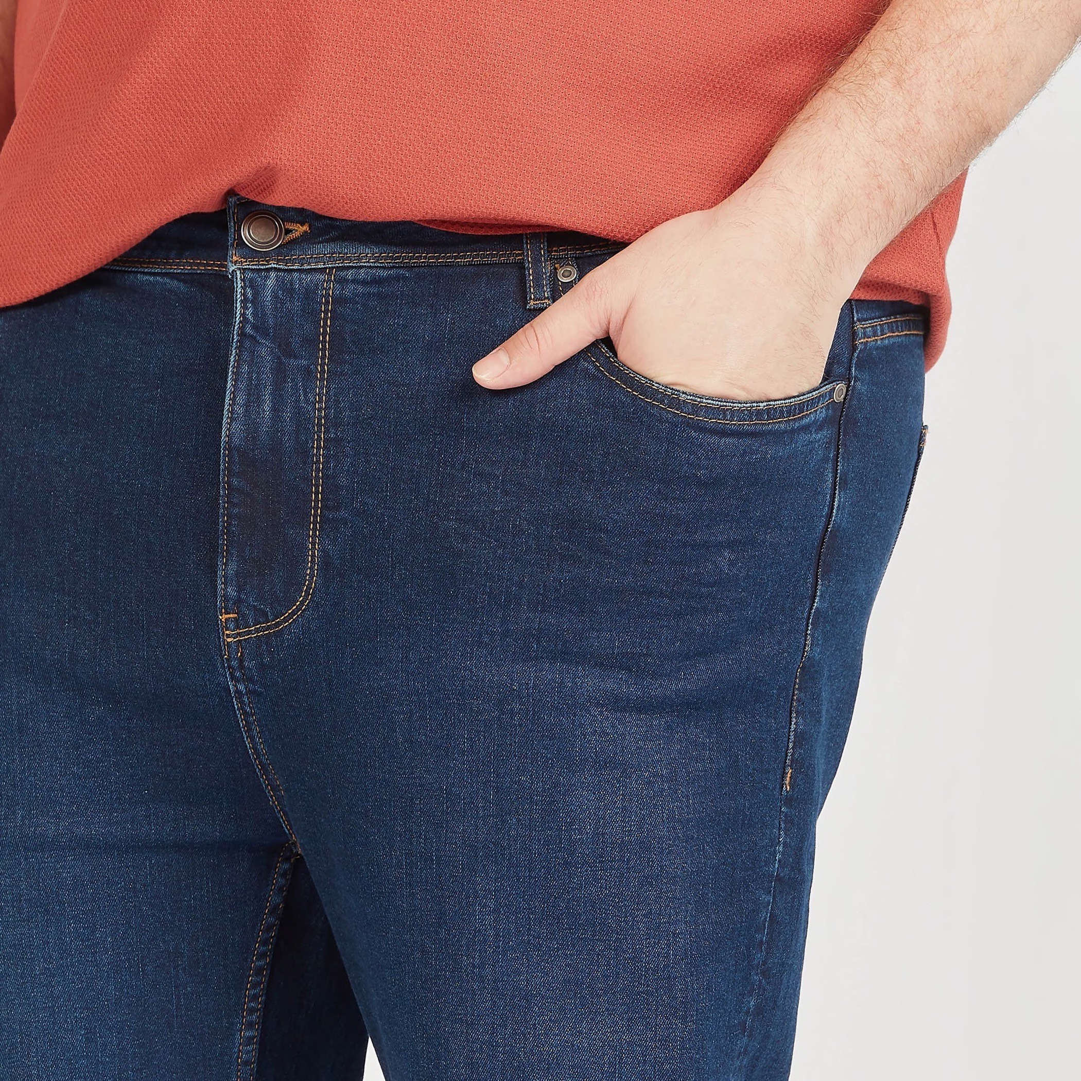 بنطلون جينز دنيم سادة بزر إغلاق وجيوب وخصر متوسط الارتفاع-men-clothing-bottoms-jeans-image-7