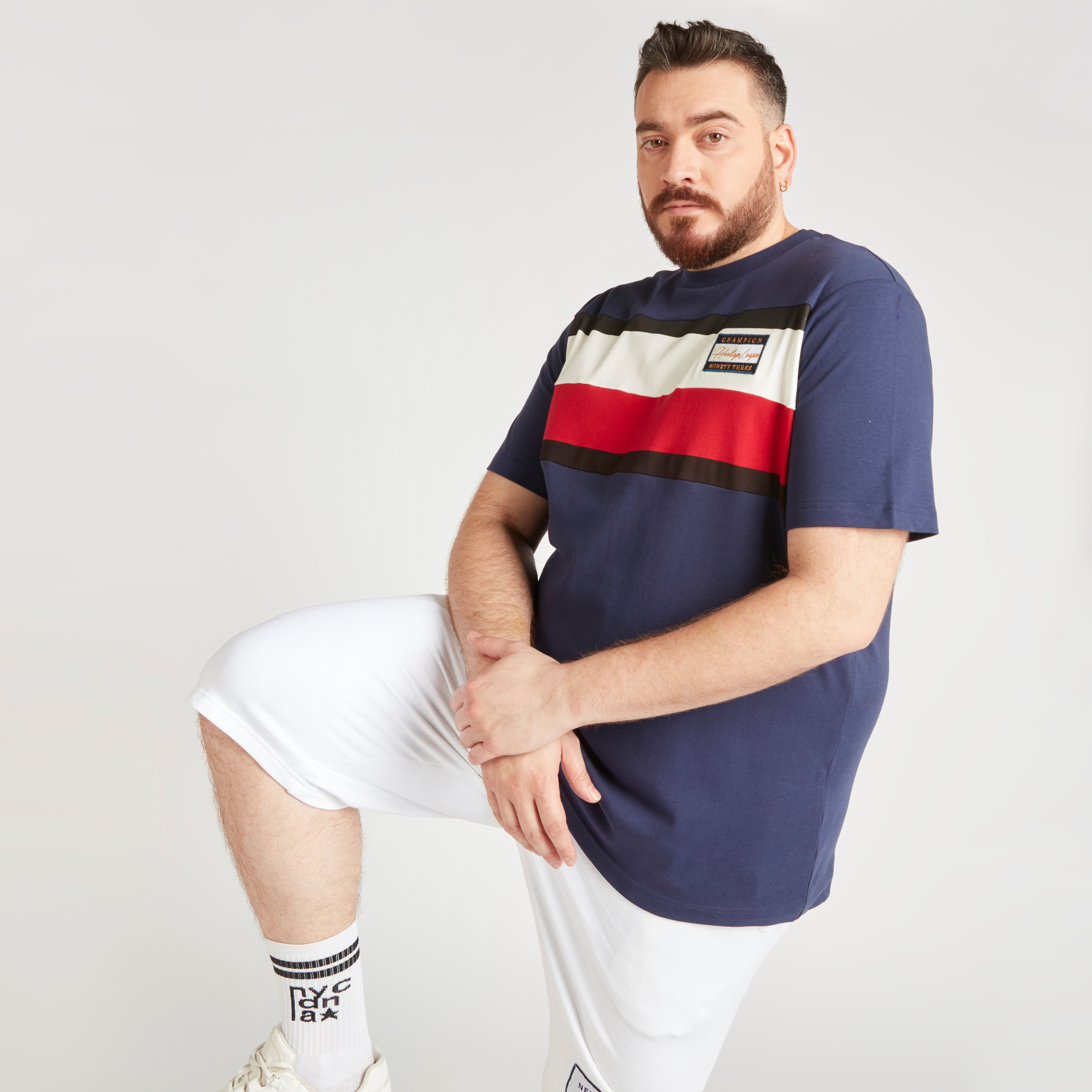 تيشيرت بياقة ضيّقة وأكمام قصيرة وطبعات-men-clothing-tshirtsandpolos-tshirts-image-6