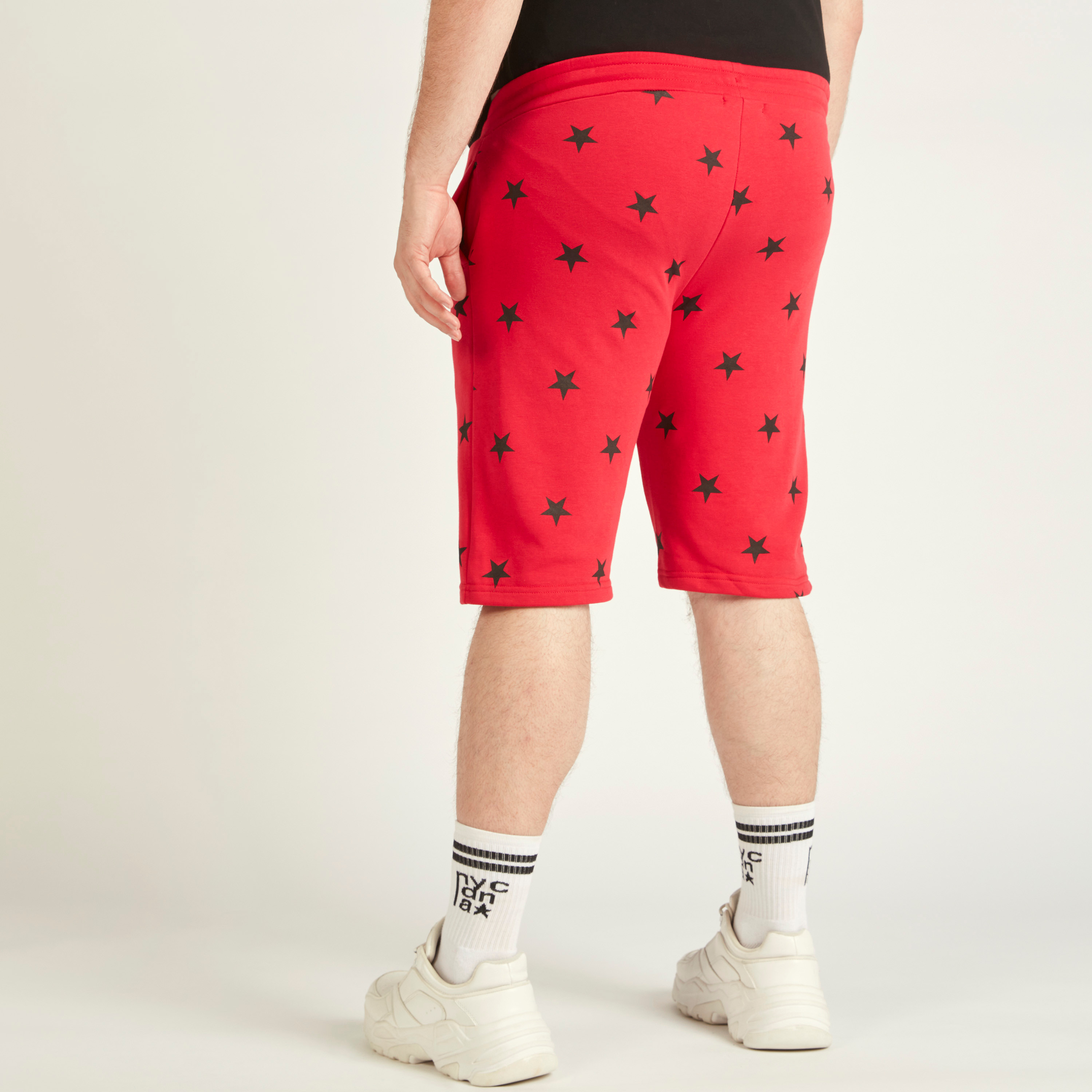 شورت برباط إغلاق وجيوب وطبعات نجوم-men-clothing-bottoms-shorts-image-4