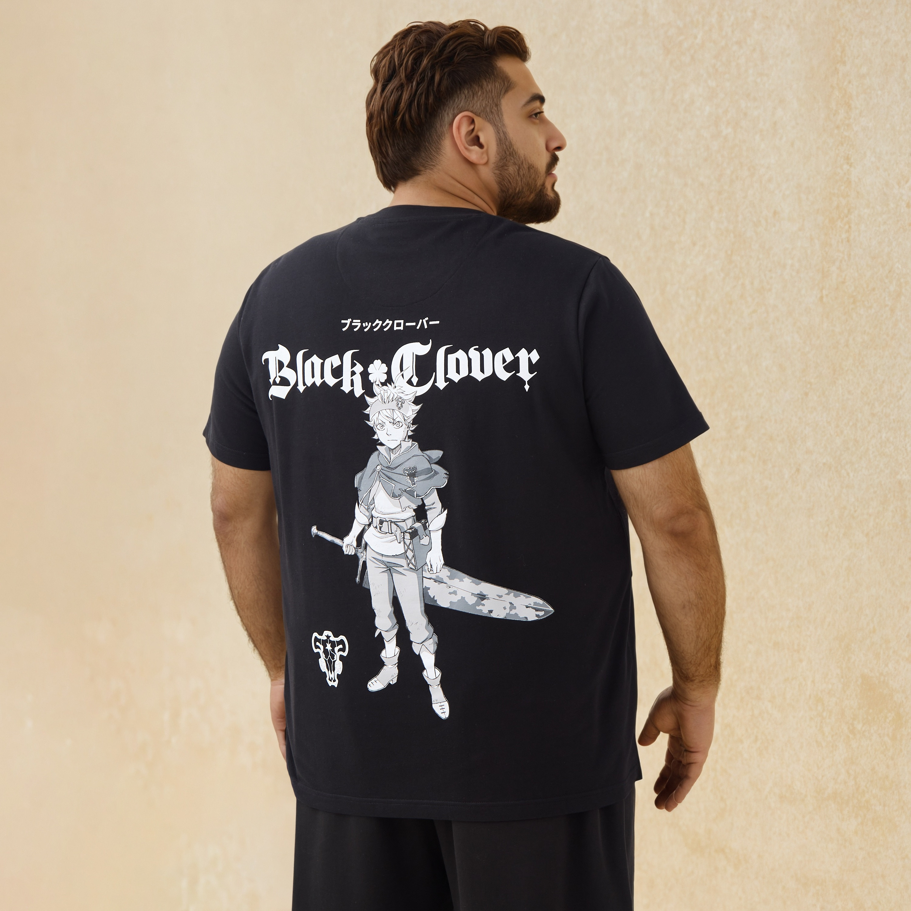 Plus Size Black Clover Print Crew Neck T-shirt-men-clothing-tshirtsandpolos-tshirts-image-1