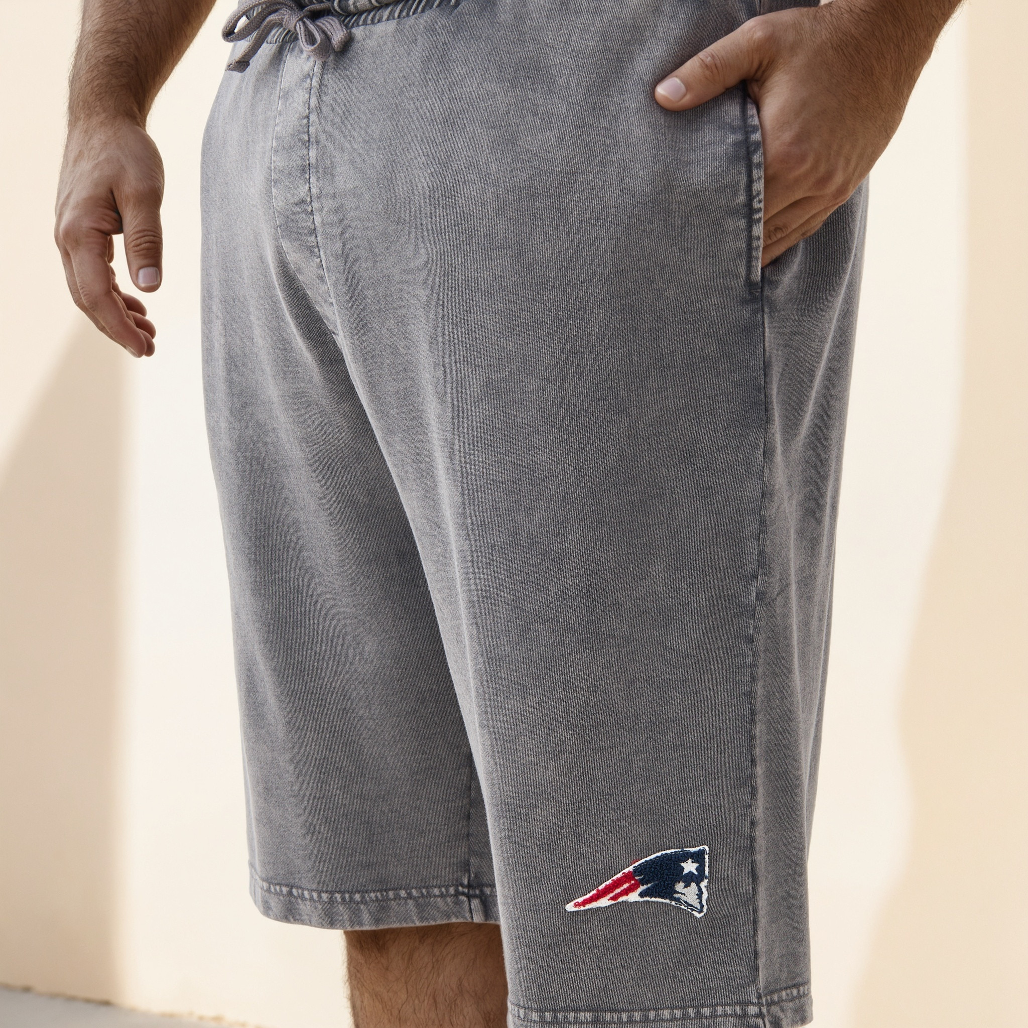 Plus Size New England Patriots Logo Flexi Waist Shorts-men-clothing-bottoms-shorts-image-4