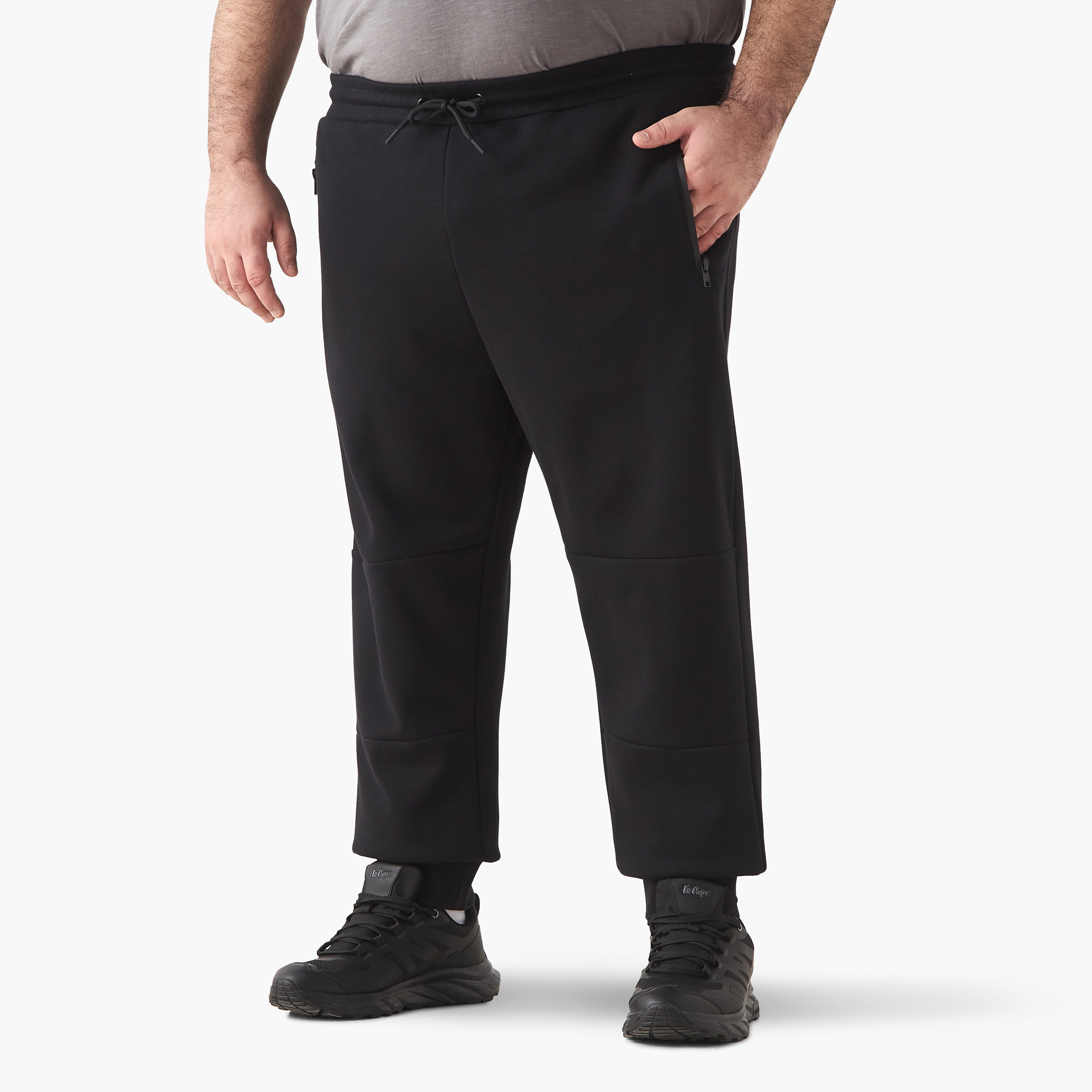 بنطلون رياضي بقصّة عادية وخصر مرن للرجال-men-clothing-bottoms-joggers-image-6