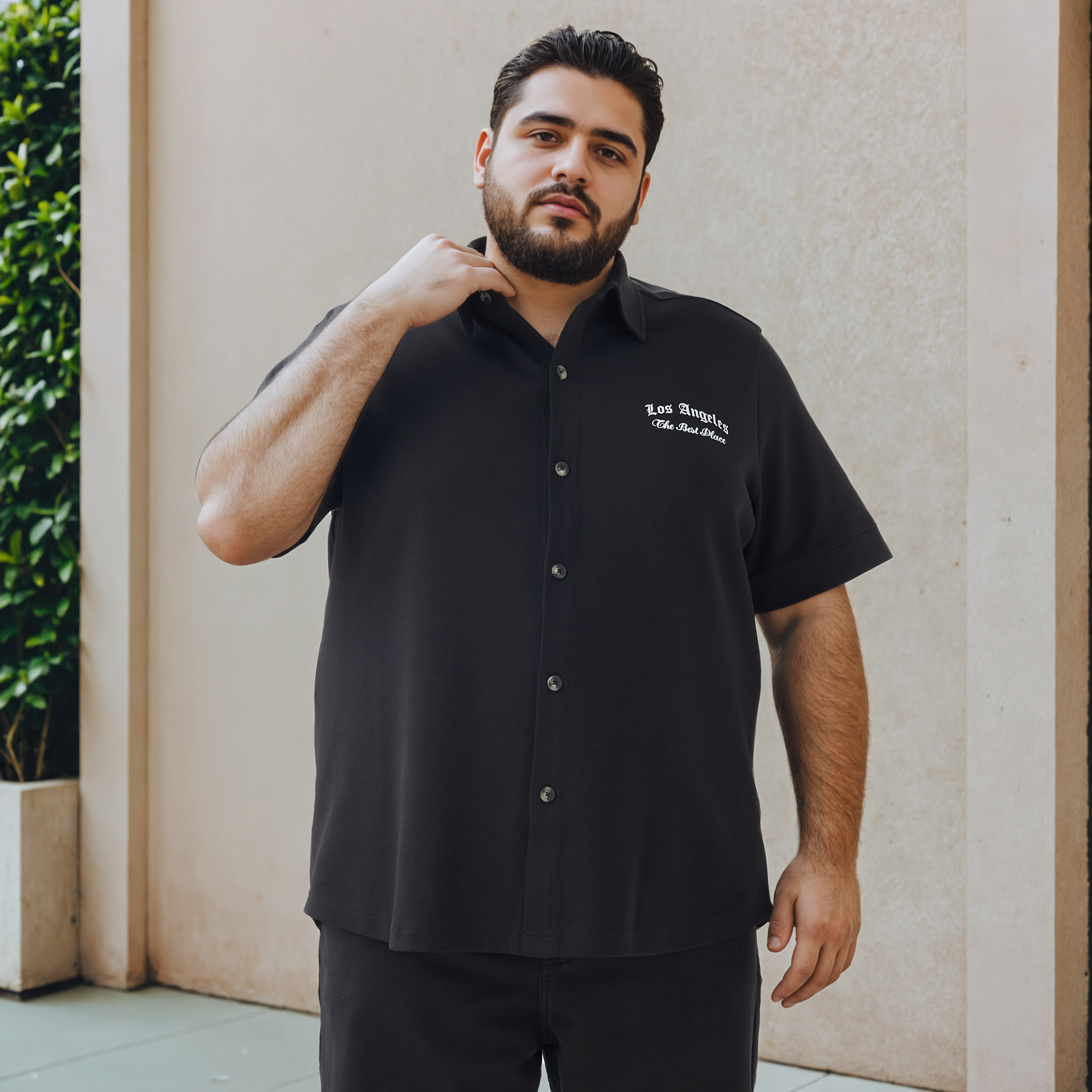 قميص بأكمام قصيرة وطبعات وبقصة عادية مقاس كبير-men-clothing-shirts-image-1