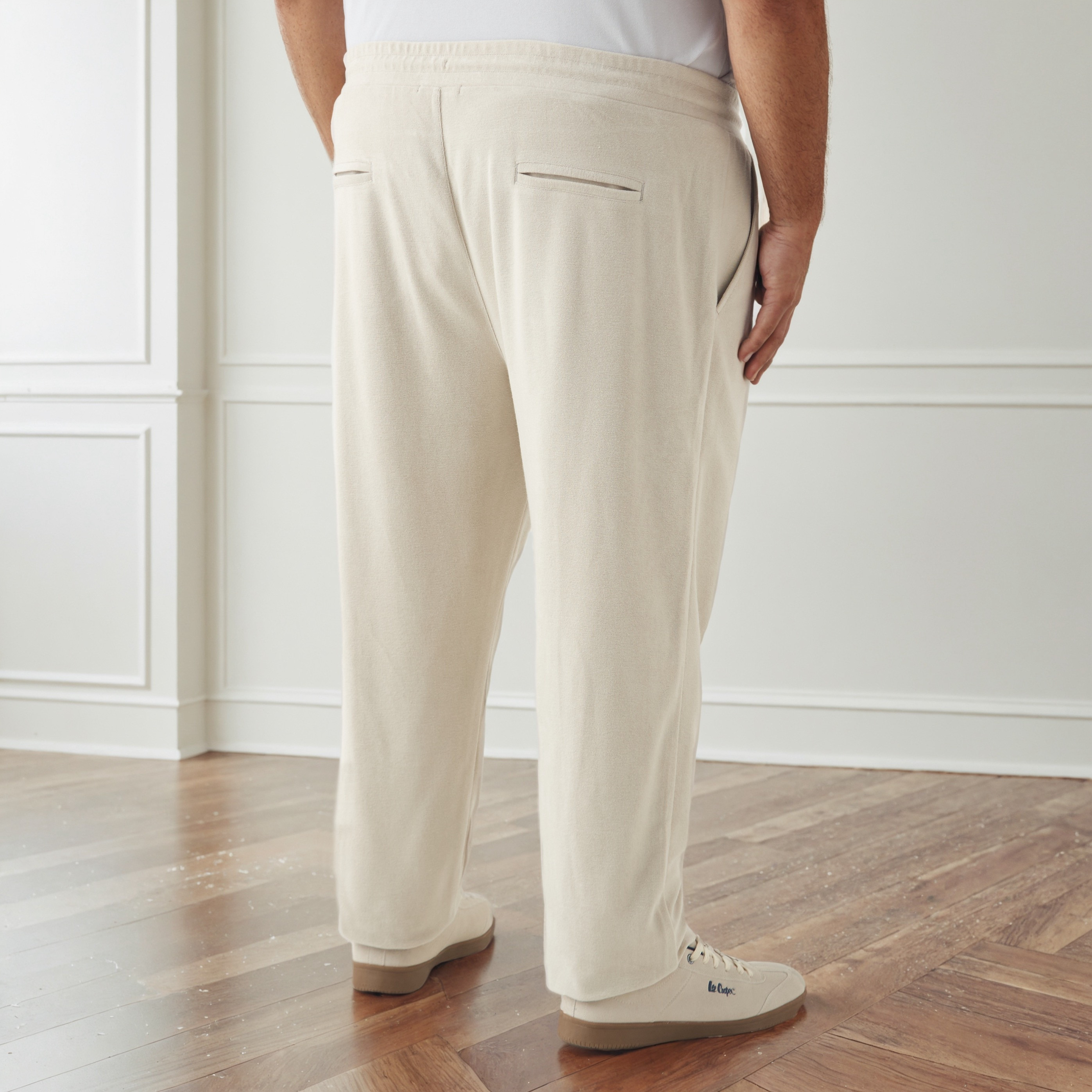بنطلون رياضي بقصّة عادية وخصر مرن للرجال-men-clothing-bottoms-joggers-image-3