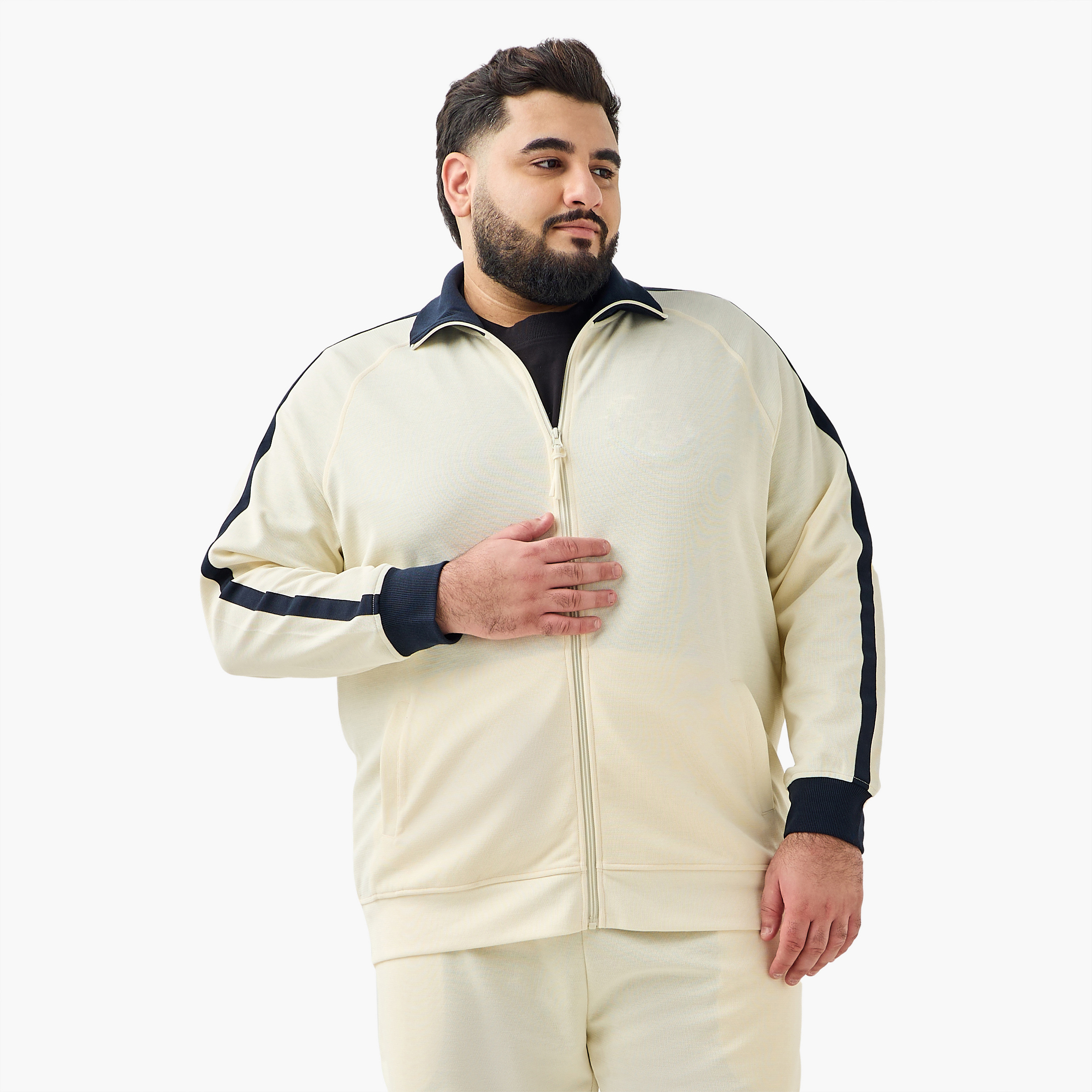 جاكيت طويل بتفاصيل شريطة وقصّة عادية للرجال-men-clothing-jacketsandblazers-jackets-image-1