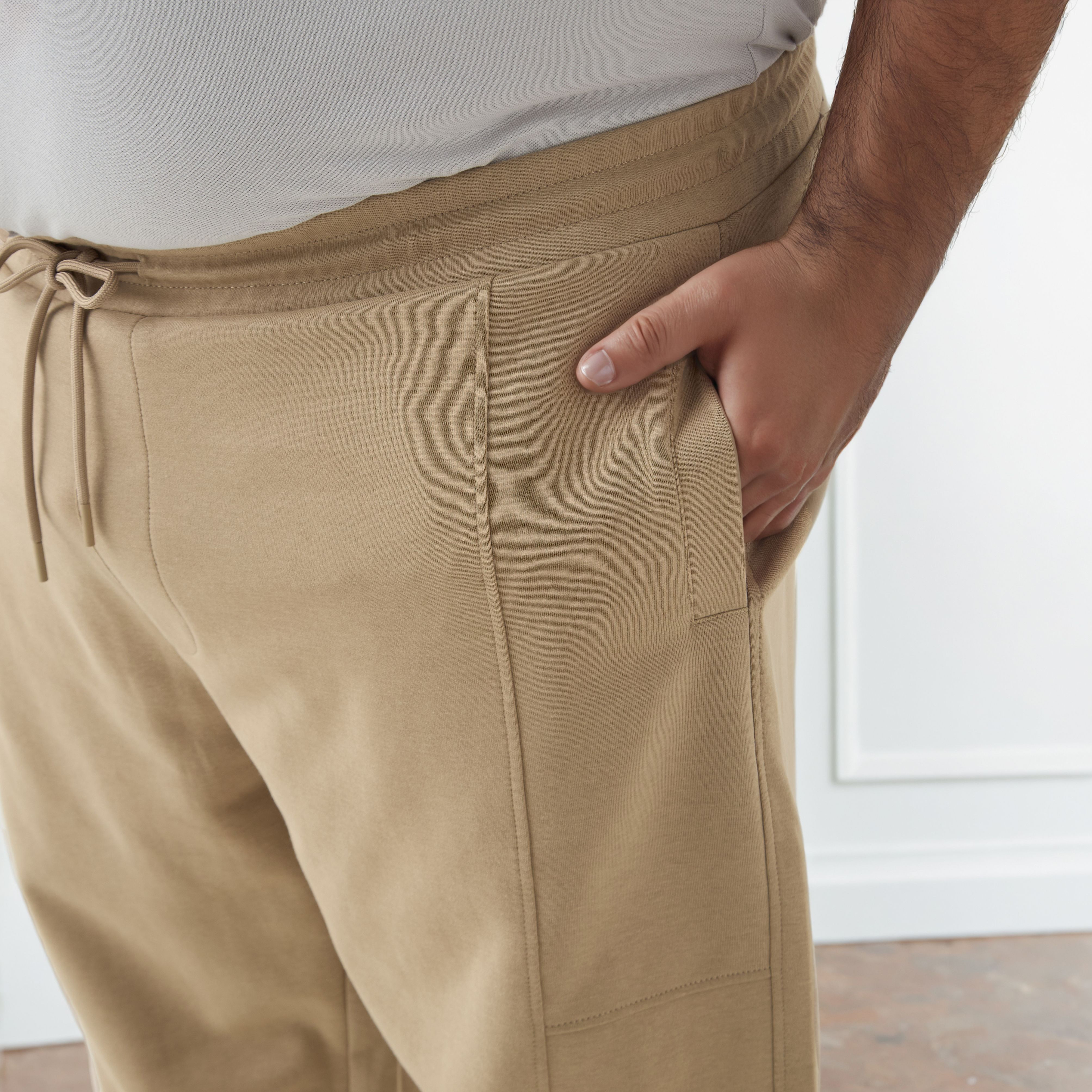 Men Regular Fit Flexi Waist Joggers with Pockets-men-clothing-bottoms-joggers-image-4