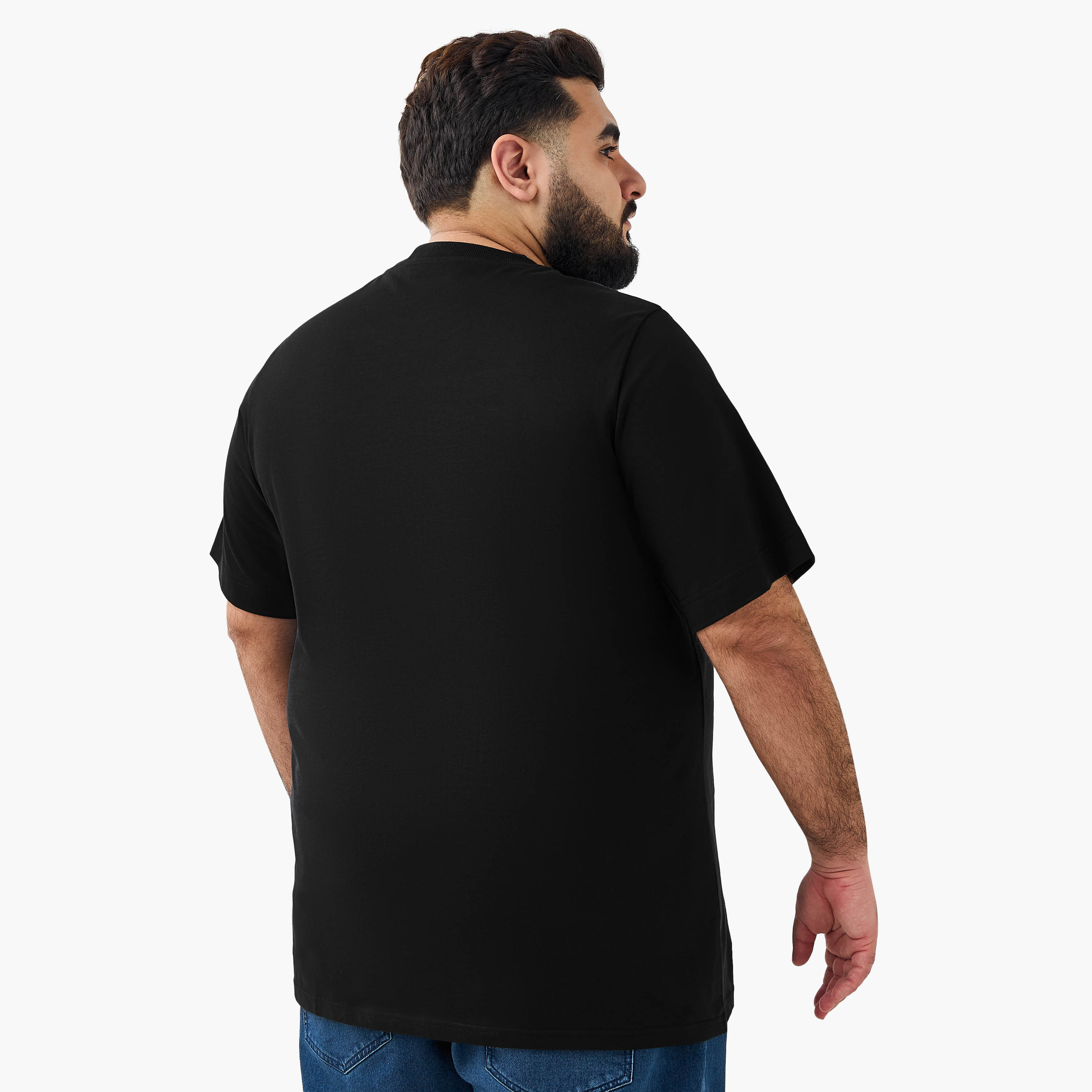 تيشيرت بقصة عادية وياقة ضيقة وأكمام قصيرة وطبعات للرجال-men-clothing-tshirtsandpolos-tshirts-image-3
