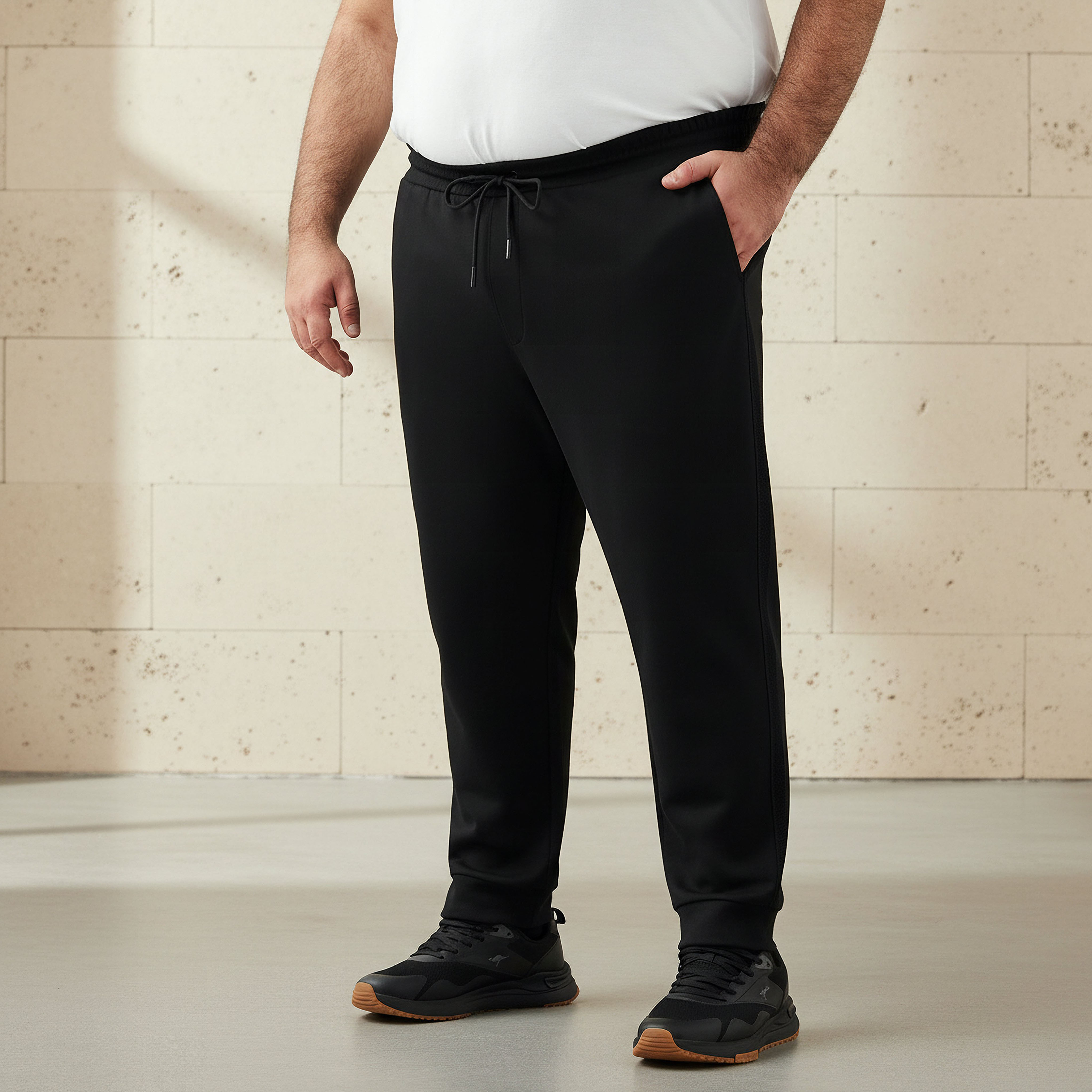 بنطلون رياضي بقصة عادية وجيوب للرجال-men-clothing-bottoms-joggers-image-1
