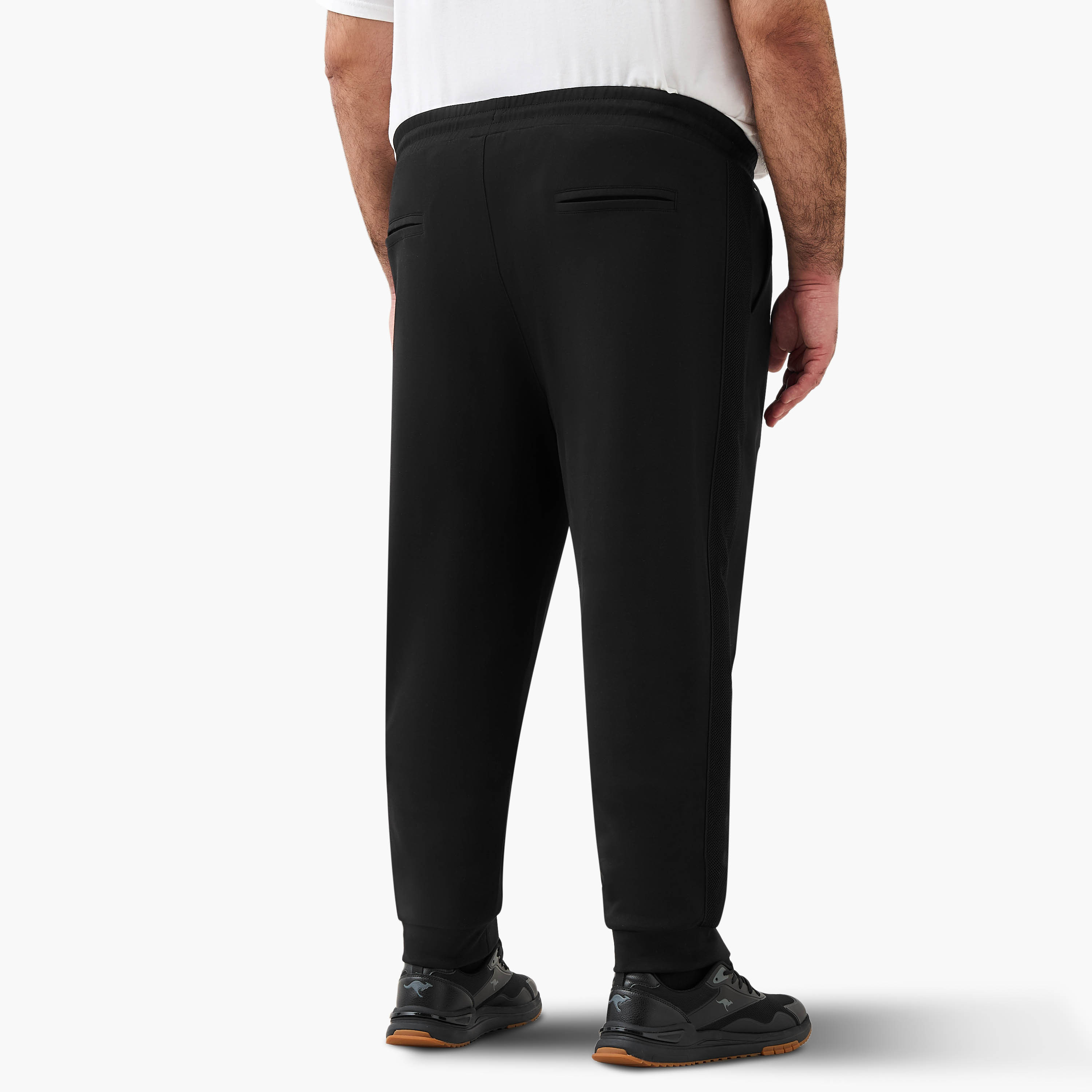 بنطلون رياضي بقصة عادية وجيوب للرجال-men-clothing-bottoms-joggers-image-3
