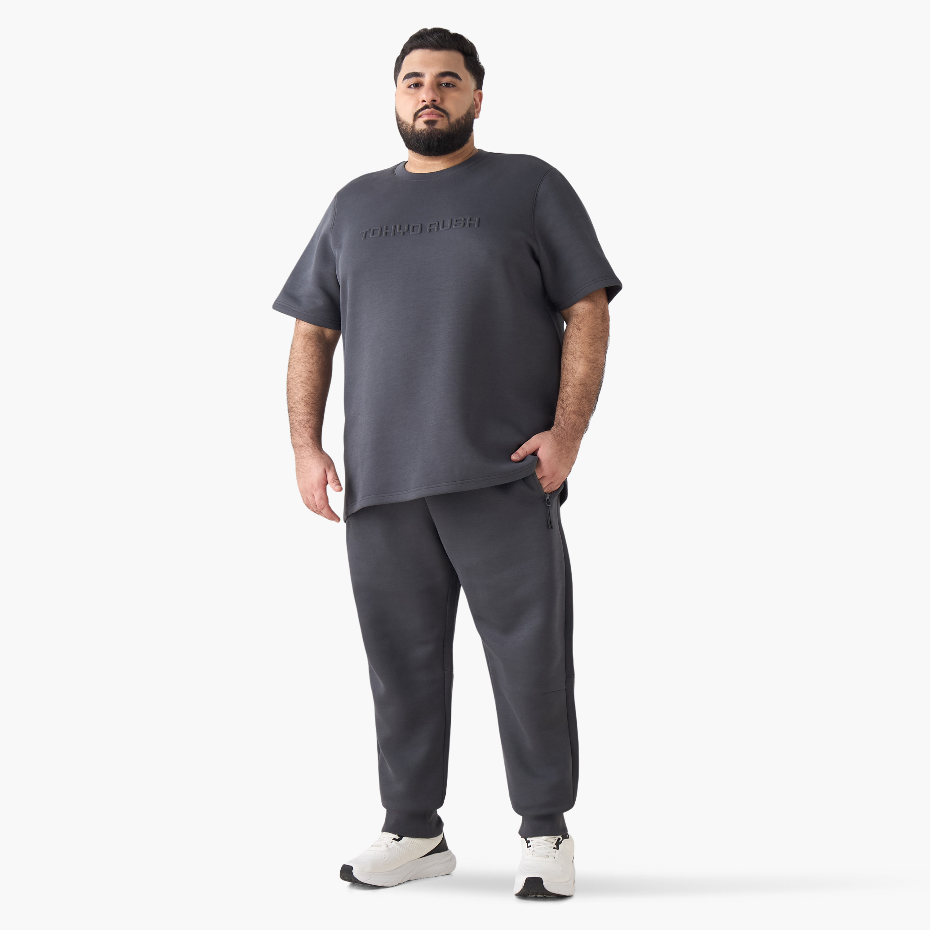 تيشيرت رجالي منقوش بقصة عادية وياقة ضيقة وأكمام قصيرة-men-clothing-coordsets-image-4