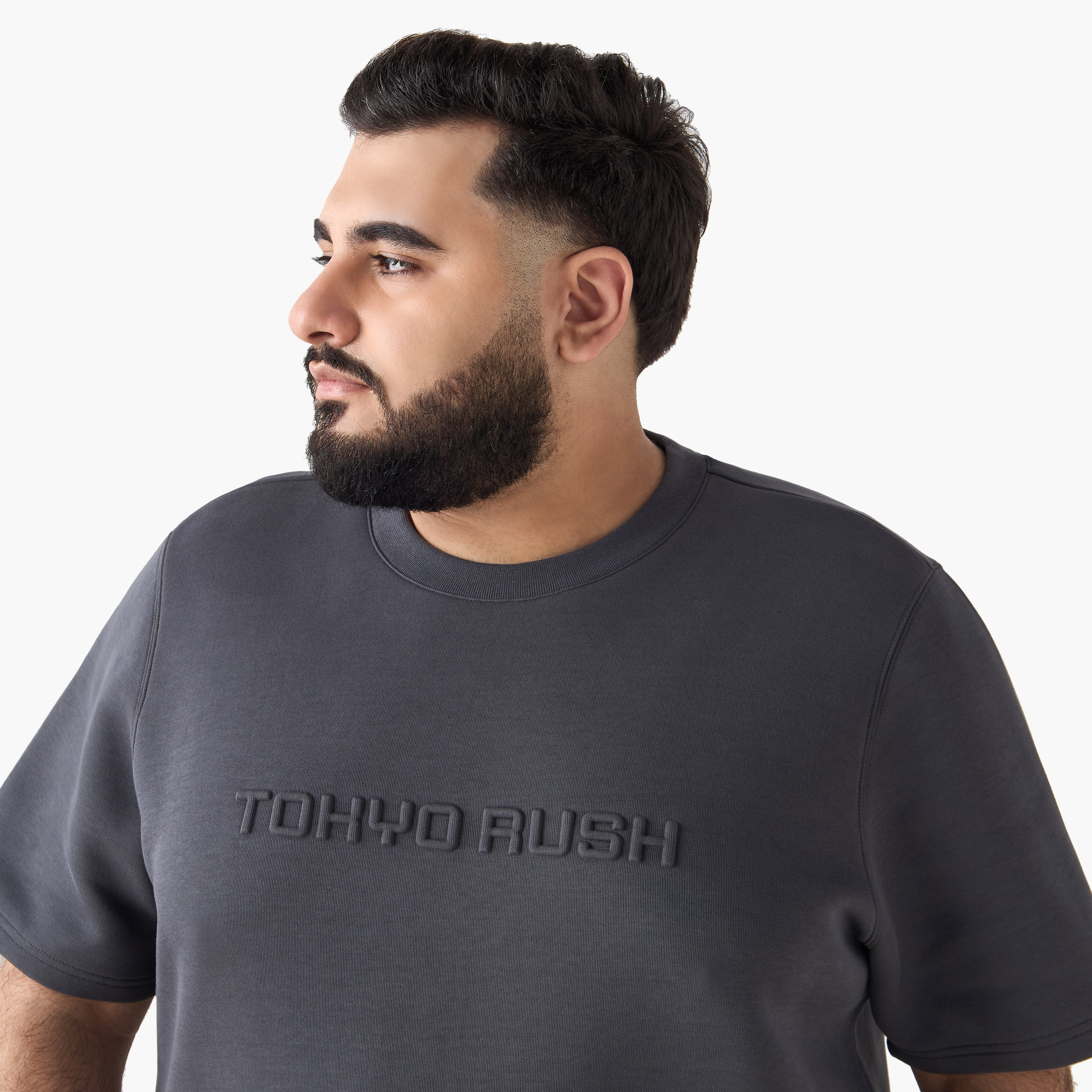 تيشيرت رجالي منقوش بقصة عادية وياقة ضيقة وأكمام قصيرة-men-clothing-coordsets-image-2