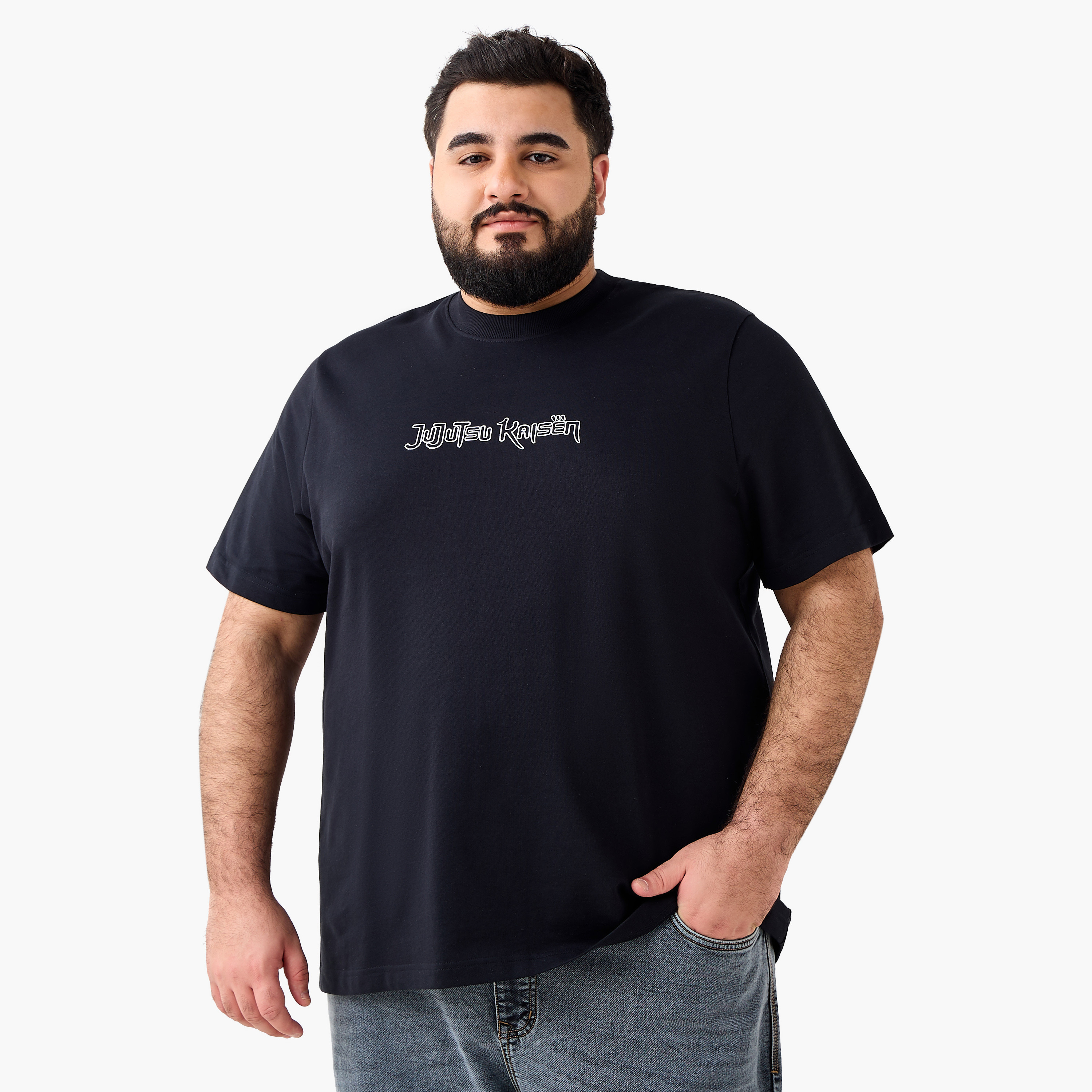 تيشيرت بقصة عادية بياقة ضيقة وأكمام قصيرة وطبعات للرجال-men-clothing-tshirtsandpolos-tshirts-image-2