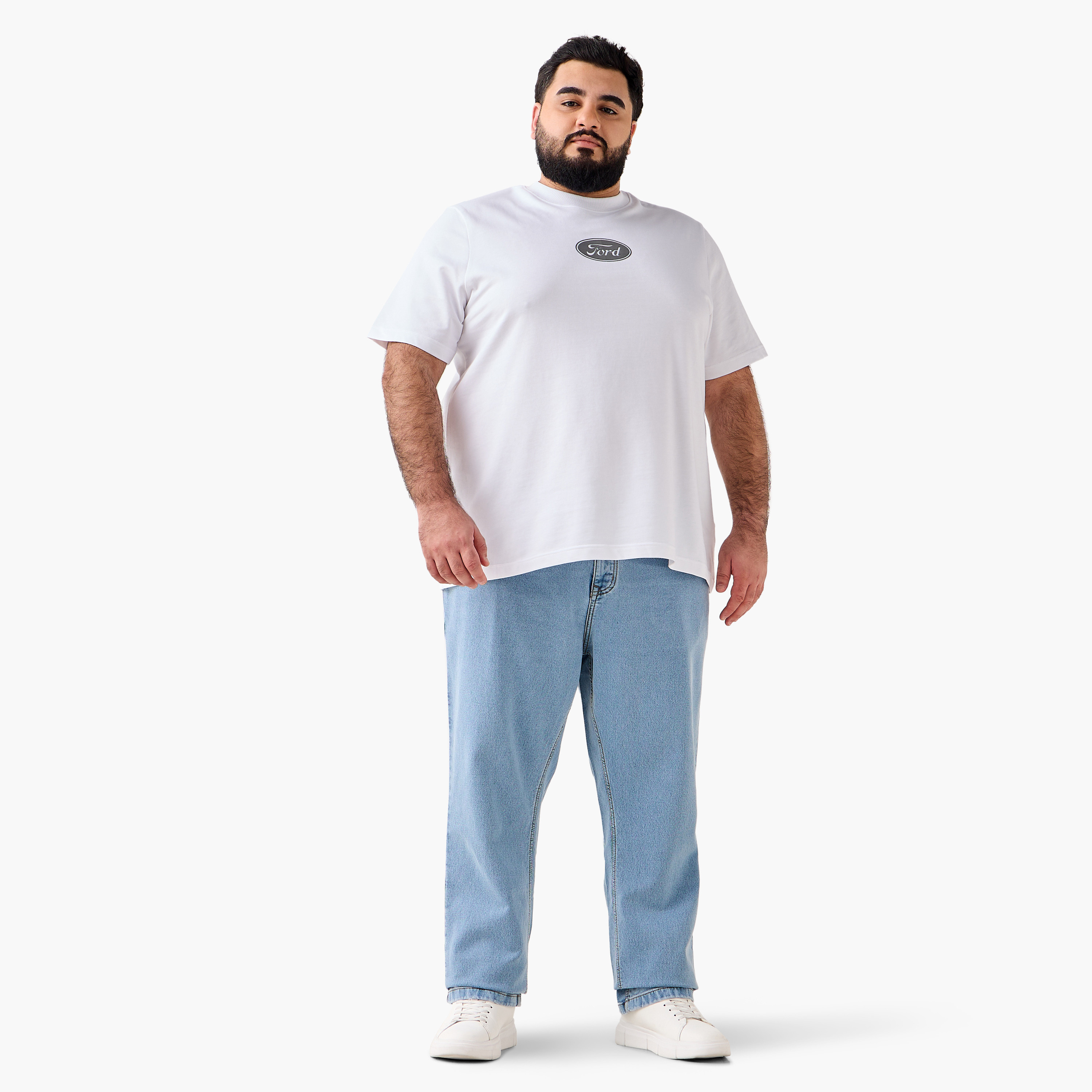 تيشيرت بقصة عادية وياقة ضيقة وأكمام قصيرة وطبعات للرجال-men-clothing-tshirtsandpolos-tshirts-image-3
