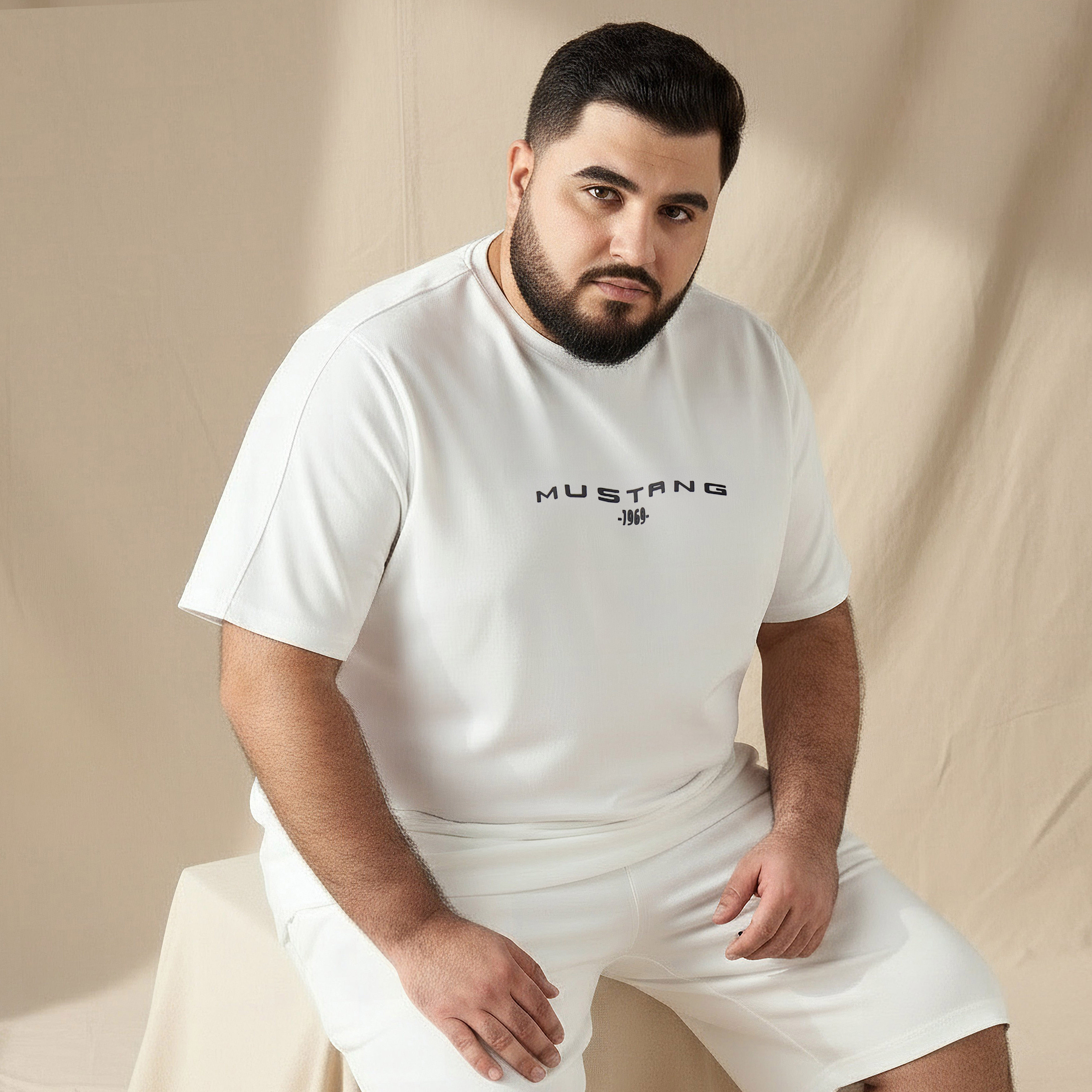 تيشيرت رجالي بطبعات وقصة عادية وياقة مستديرة وأكمام قصيرة-men-clothing-tshirtsandpolos-tshirts-image-6