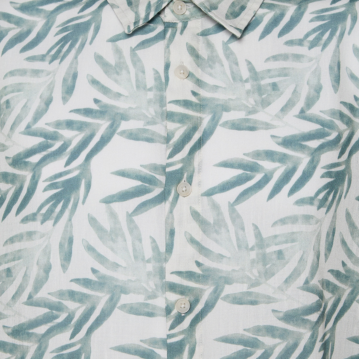 Men Regular Fit Collared Leaf Print Short Sleeves Shirt-men-clothing-shirts-image-2