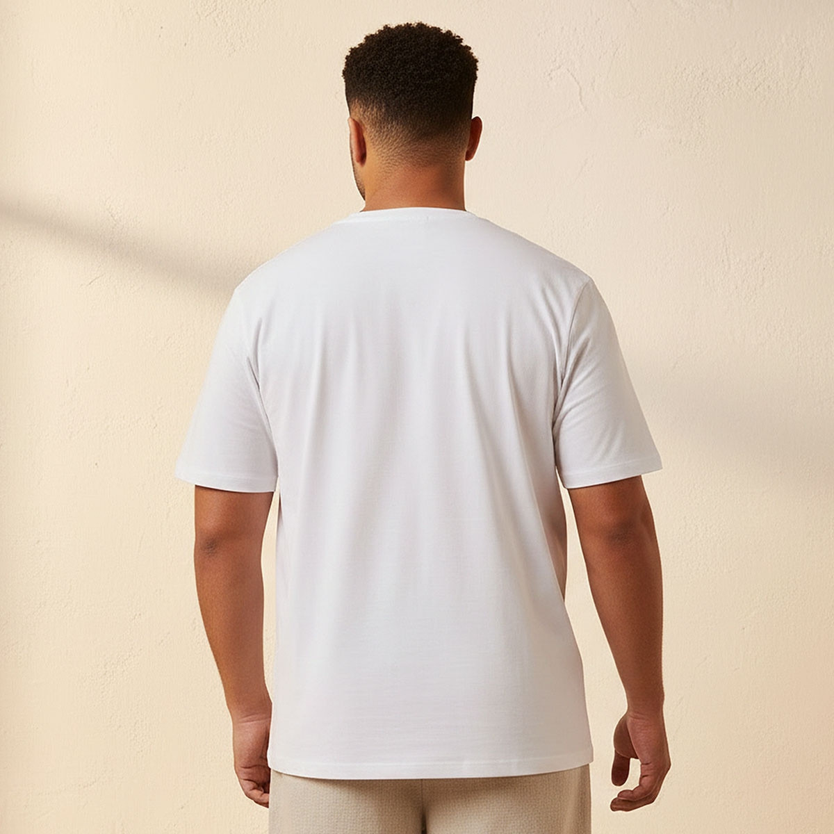 تيشيرت مقاس كبير بقصة عادية وياقة ضيقة وأكمام قصيرة وطبعات من سبلاش ماكسيم-men-clothing-tshirtsandpolos-tshirts-image-5