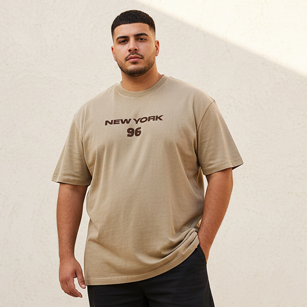تيشيرت بطبعات نيويورك وياقة ضيقة وأكمام قصيرة من سبلاش ماكسيم بلس-men-clothing-tshirtsandpolos-tshirts-image-1