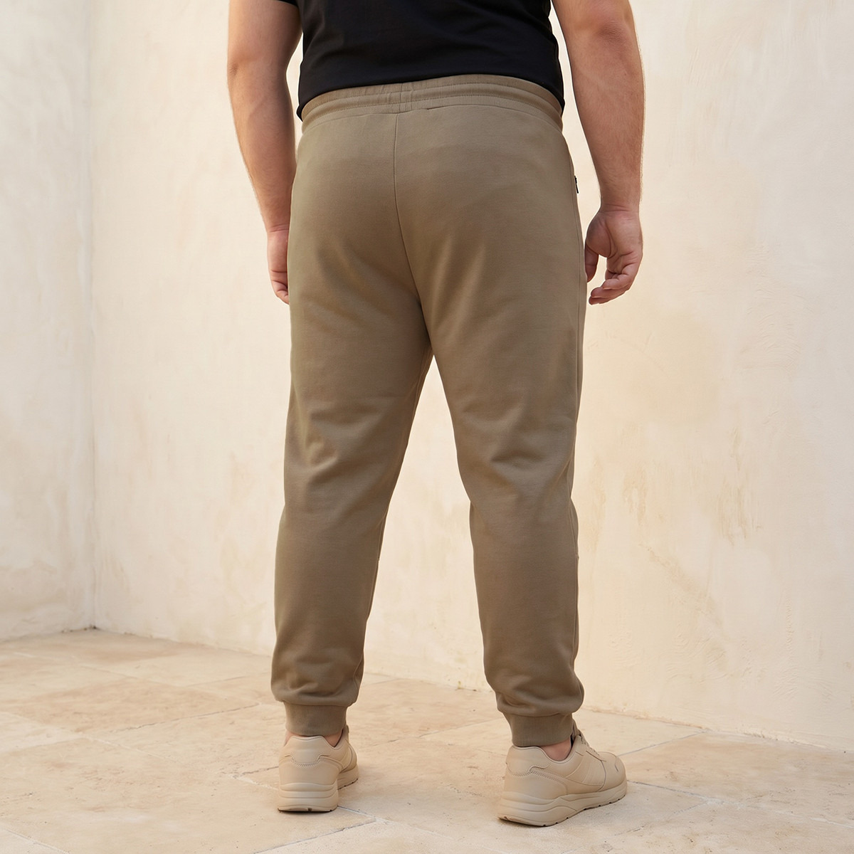 Men Relaxed Fit Cut and Sew Joggers with Drawstring Closure-men-clothing-bottoms-joggers-image-4