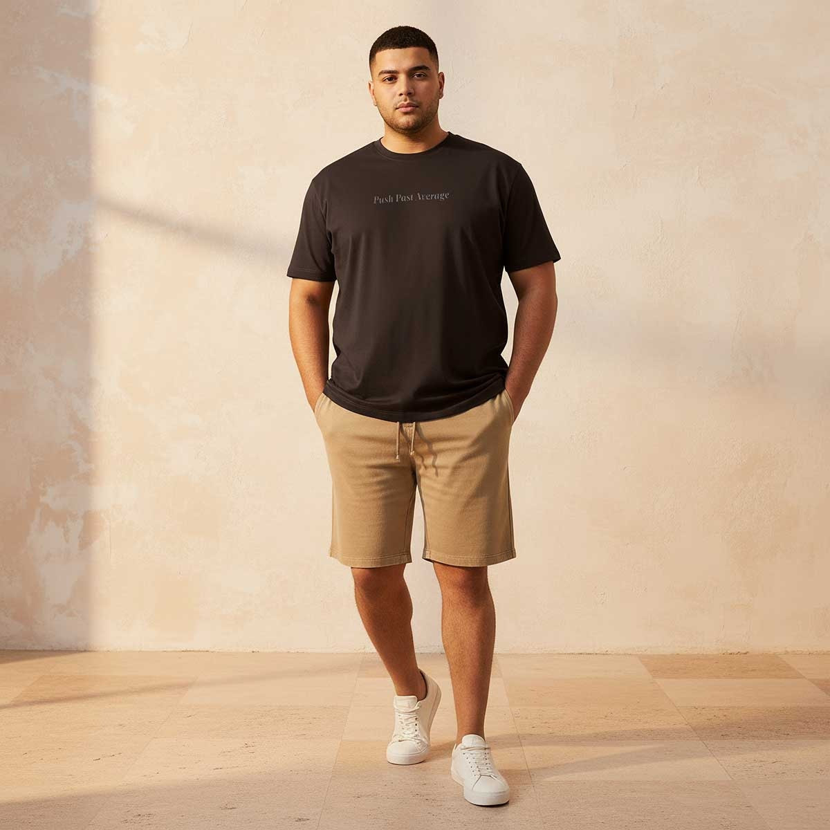 تيشيرت بياقة ضيقة وأكمام قصيرة وطبعات شعار ماكسيم بلس من سبلاش-men-clothing-tshirtsandpolos-tshirts-image-3