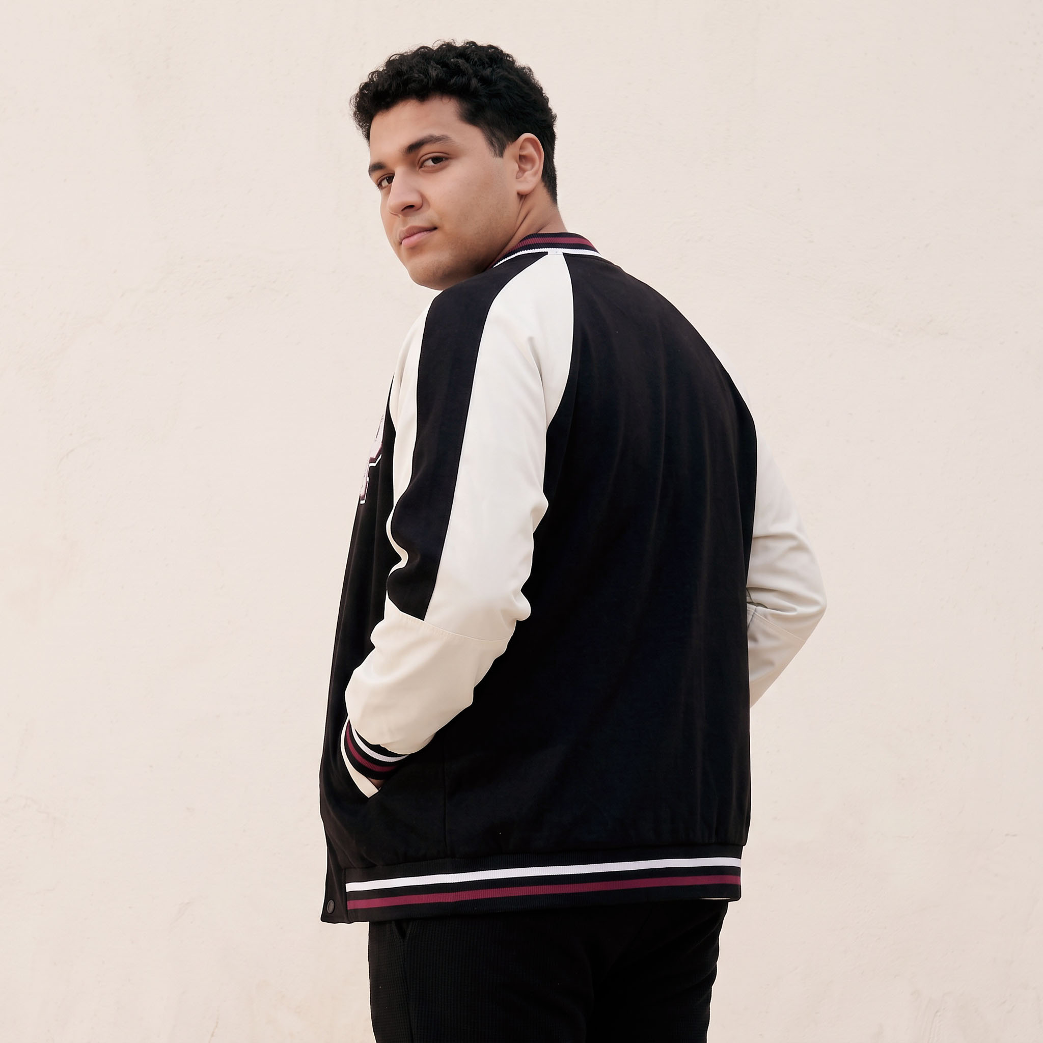 جاكيت للمقاسات الكبيرة بجيوب من سبلاش-men-clothing-jacketsandblazers-jackets-image-3