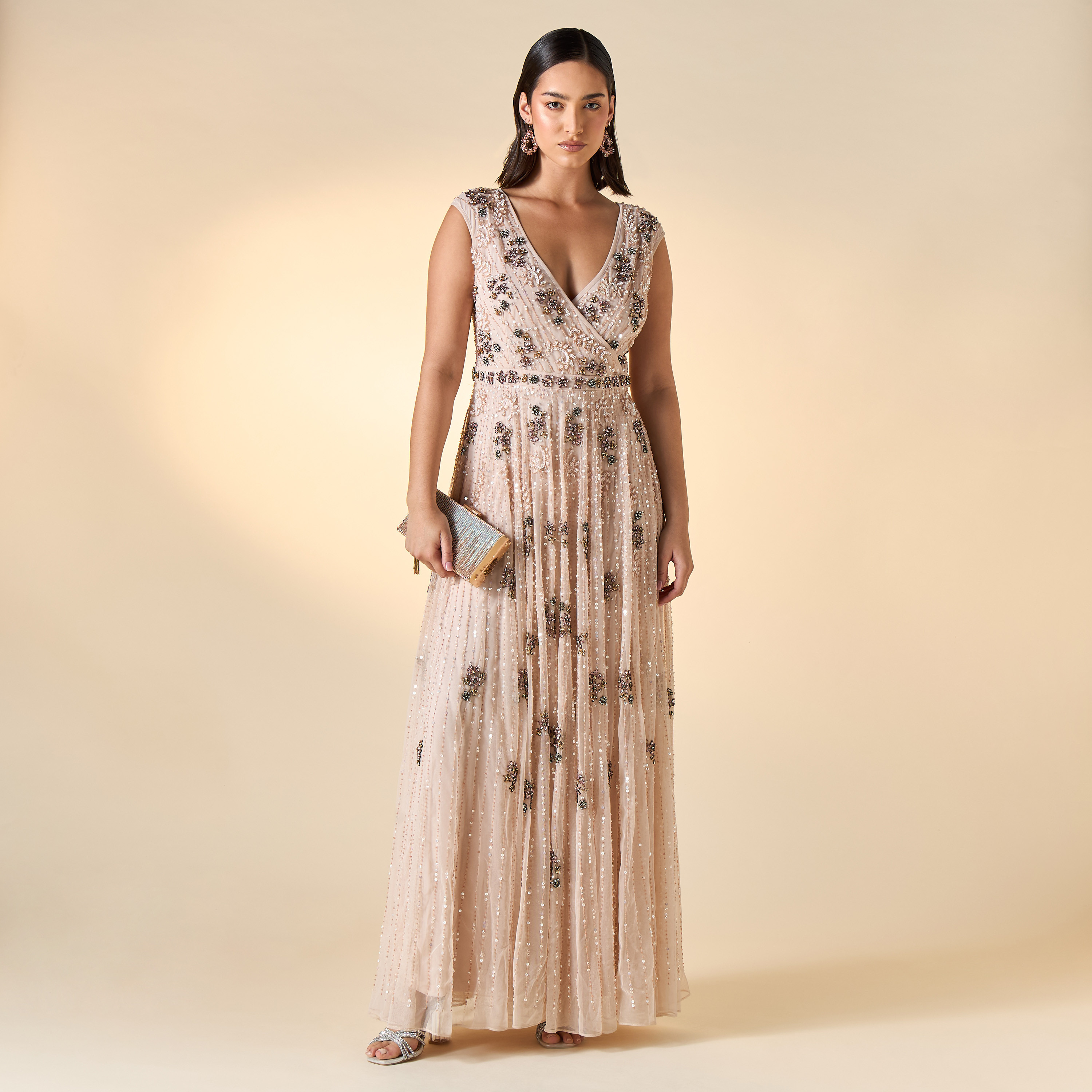 فستان مزيّن دون أكمام بياقة بلانج من أميليا روز-women-clothing-dresses-image-2