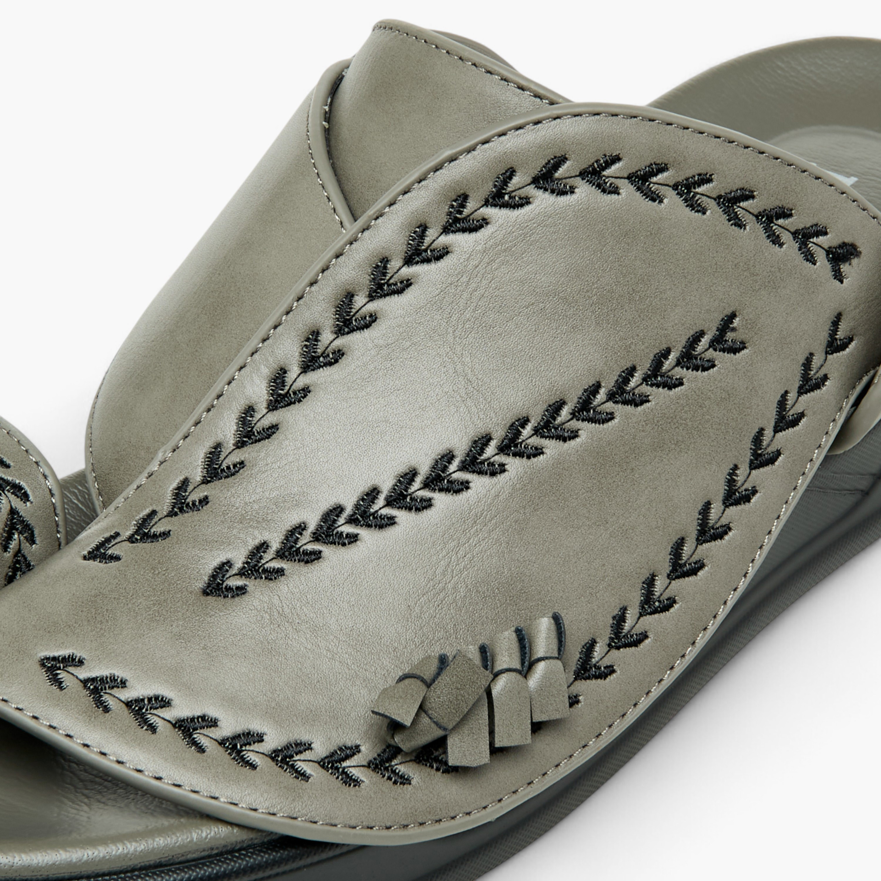 LBL by Shoexpress Embroidered Slip-On Arabic Sandals with Toe Loop-men-shoes-sandals-image-4