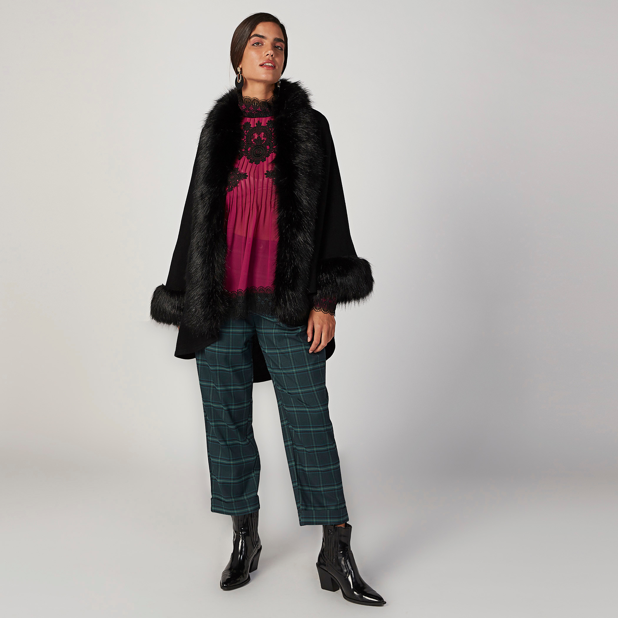 بنطلون كاروهات بخصر مطّاطي متوسّط الارتفاع وتفاصيل جيوب-women-clothing-trousers-image-2