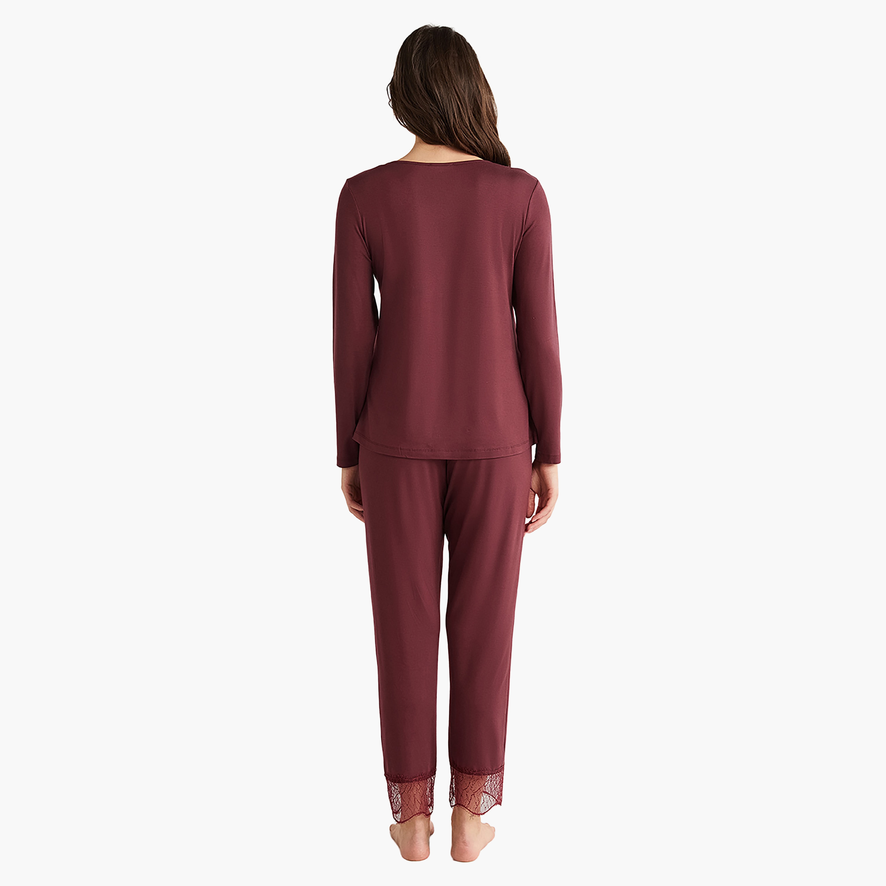 طقم بيجامة مع تي شيرت بفتحة رقبة V وتفاصيل دانتيل وبيجامة نسائية من بيني موود-women-clothing-nightwear-pyjamas-longsets-image-8