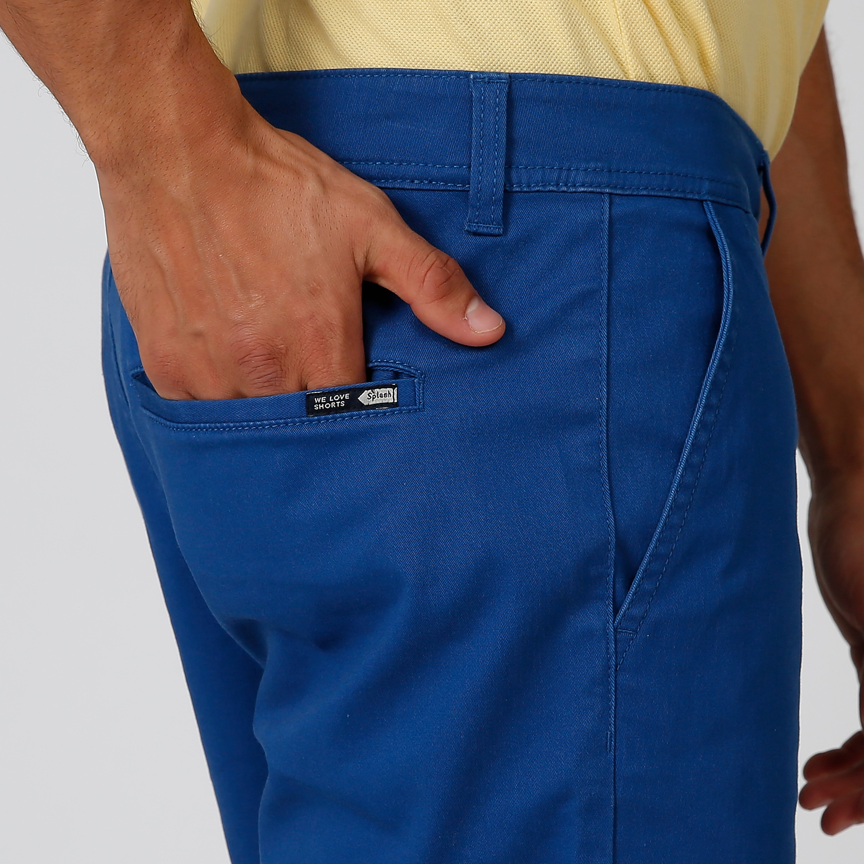 شورت مستدام سليم سادة بخصر متوسط الارتفاع وجيوب -men-clothing-bottoms-shorts-image-21