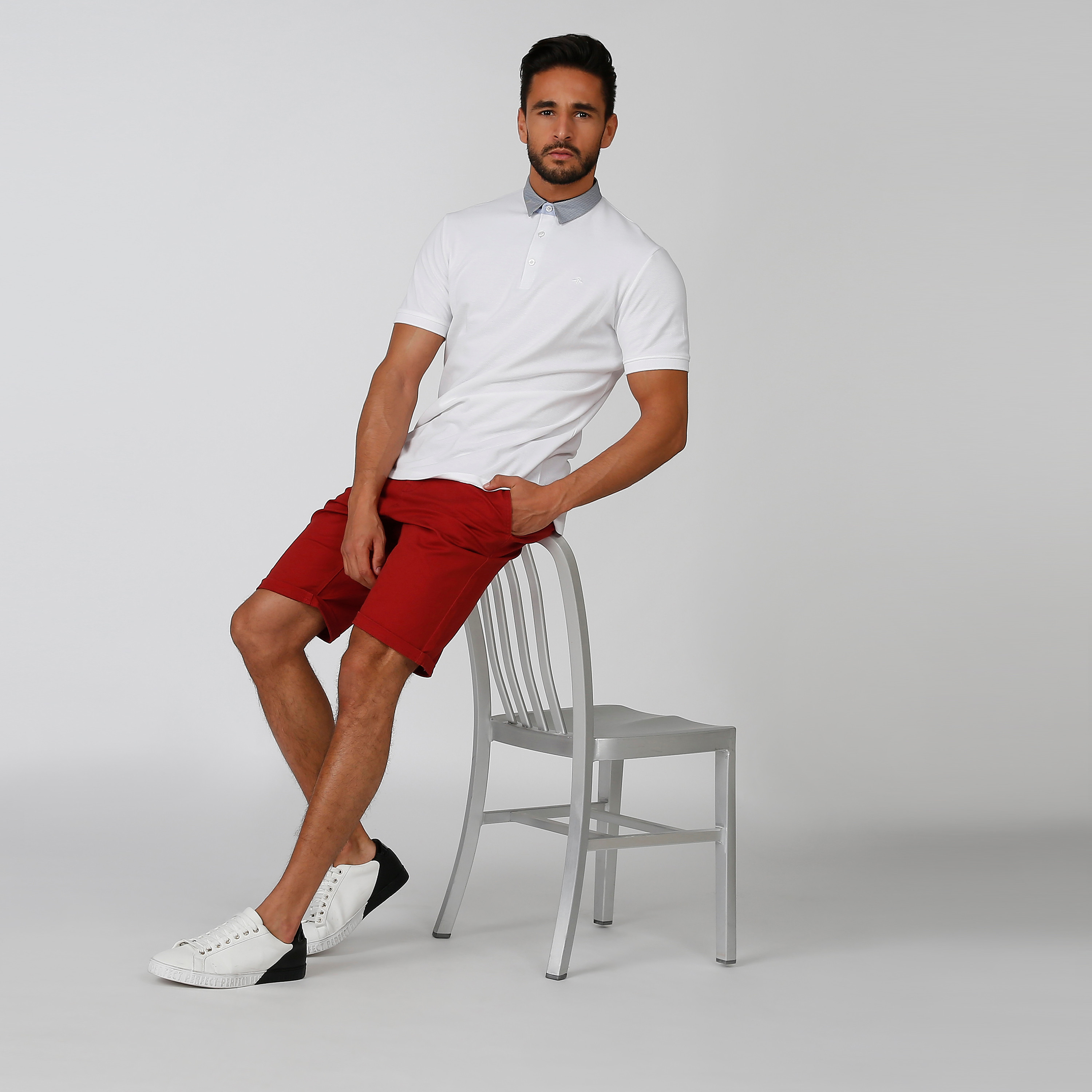 Slim Fit Sustainable Plain Mid Waist Shorts with Pocket Detail-men-clothing-bottoms-shorts-image-2