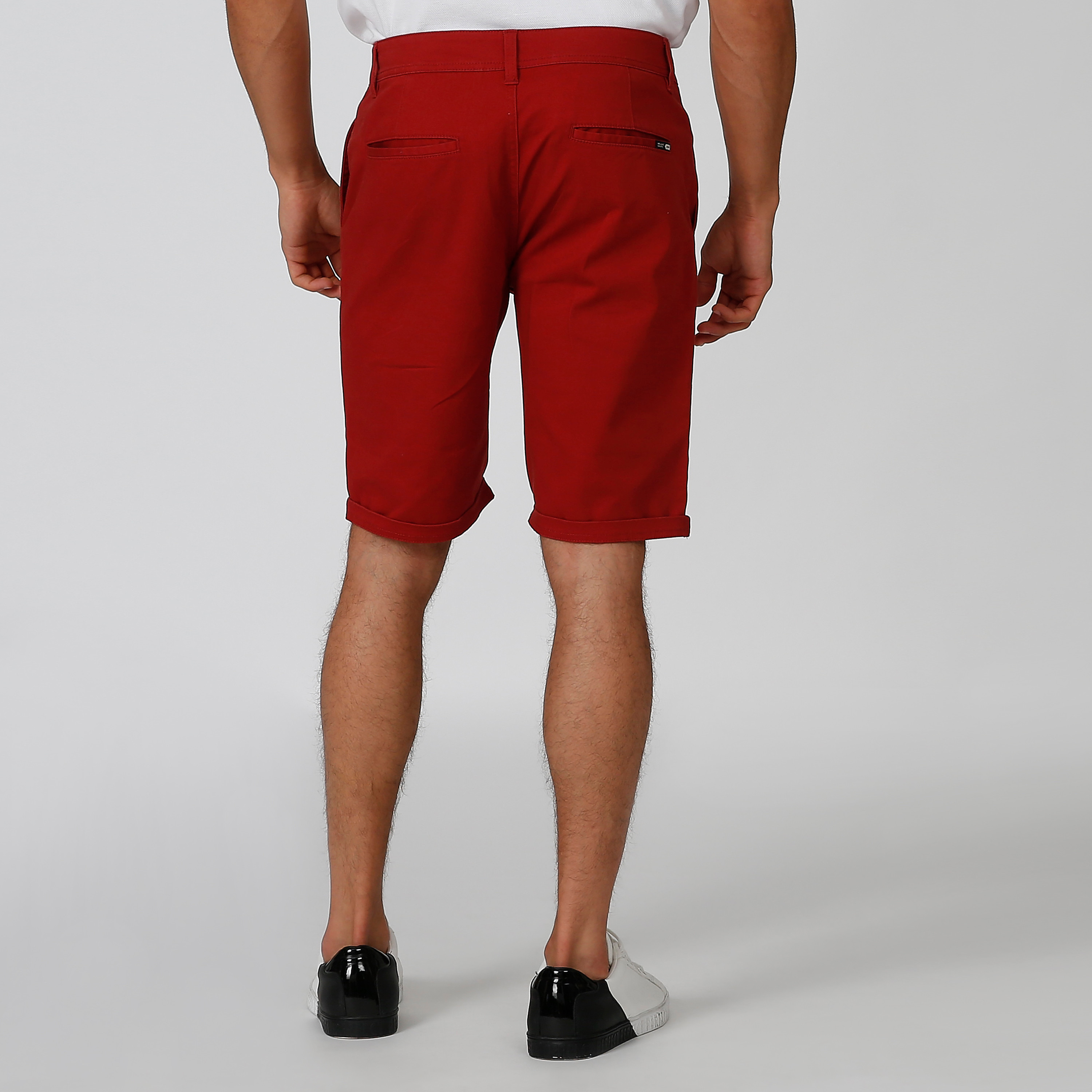 شورت مستدام سليم سادة بخصر متوسط الارتفاع وجيوب -men-clothing-bottoms-shorts-image-17