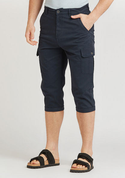 Slim Fit Solid Mid-Rise 3/4 Cargo Pants with Pockets and Belt Loops