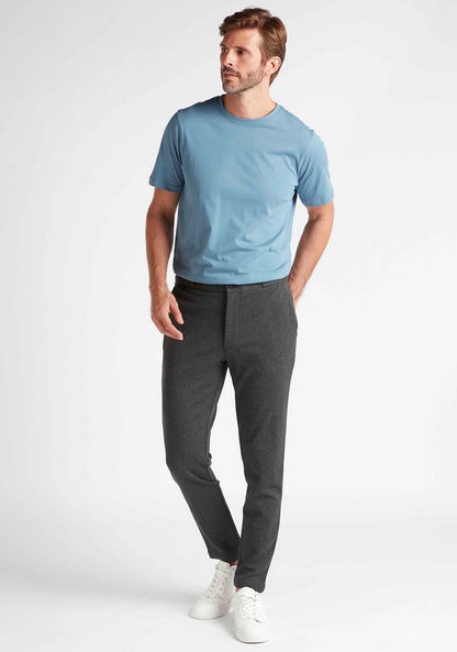 Solid Slim Fit Mid-Rise Chinos with Button Closure and Pockets