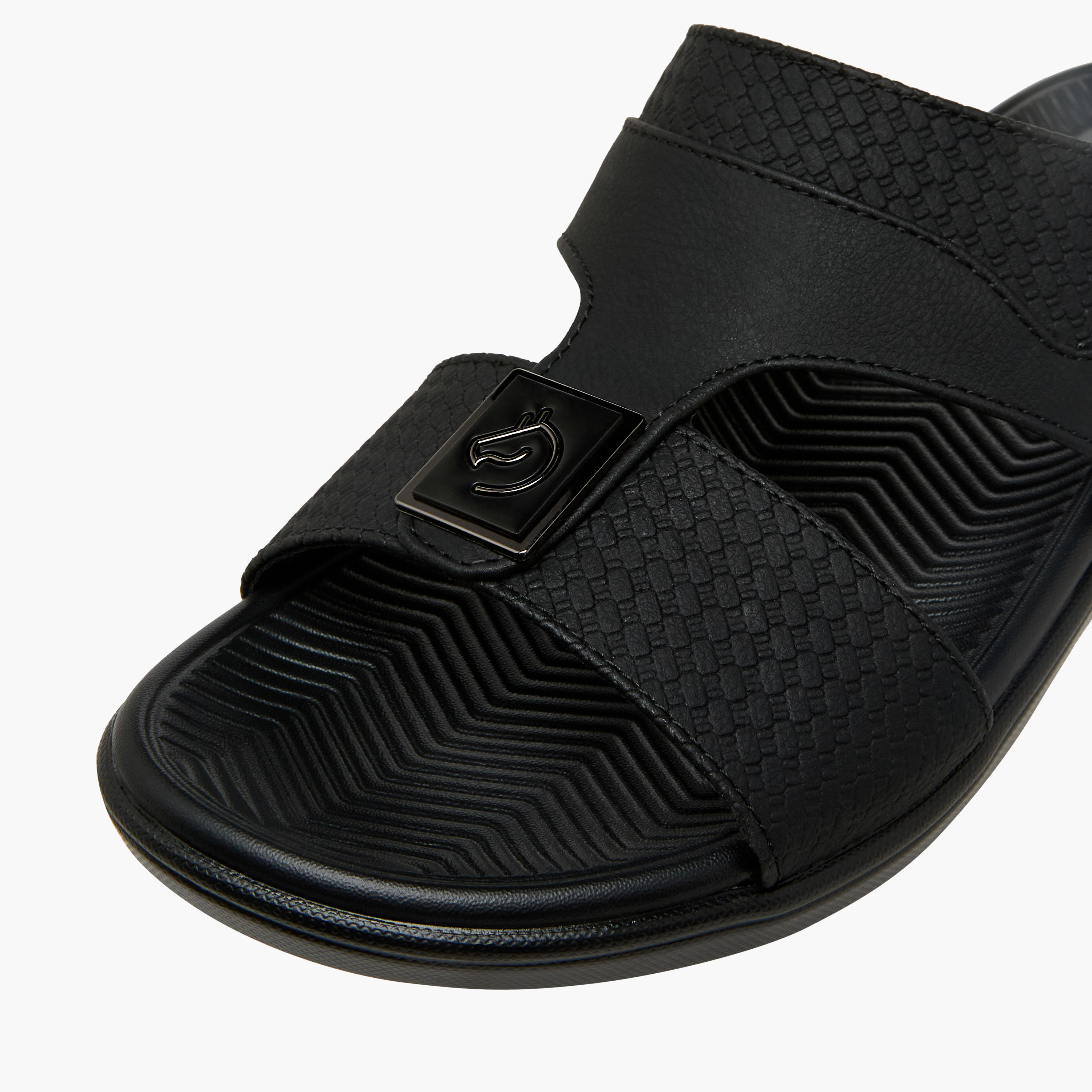LBL by Shoexpress Men Textured Arabic Sandals-men-shoes-sandals-image-4