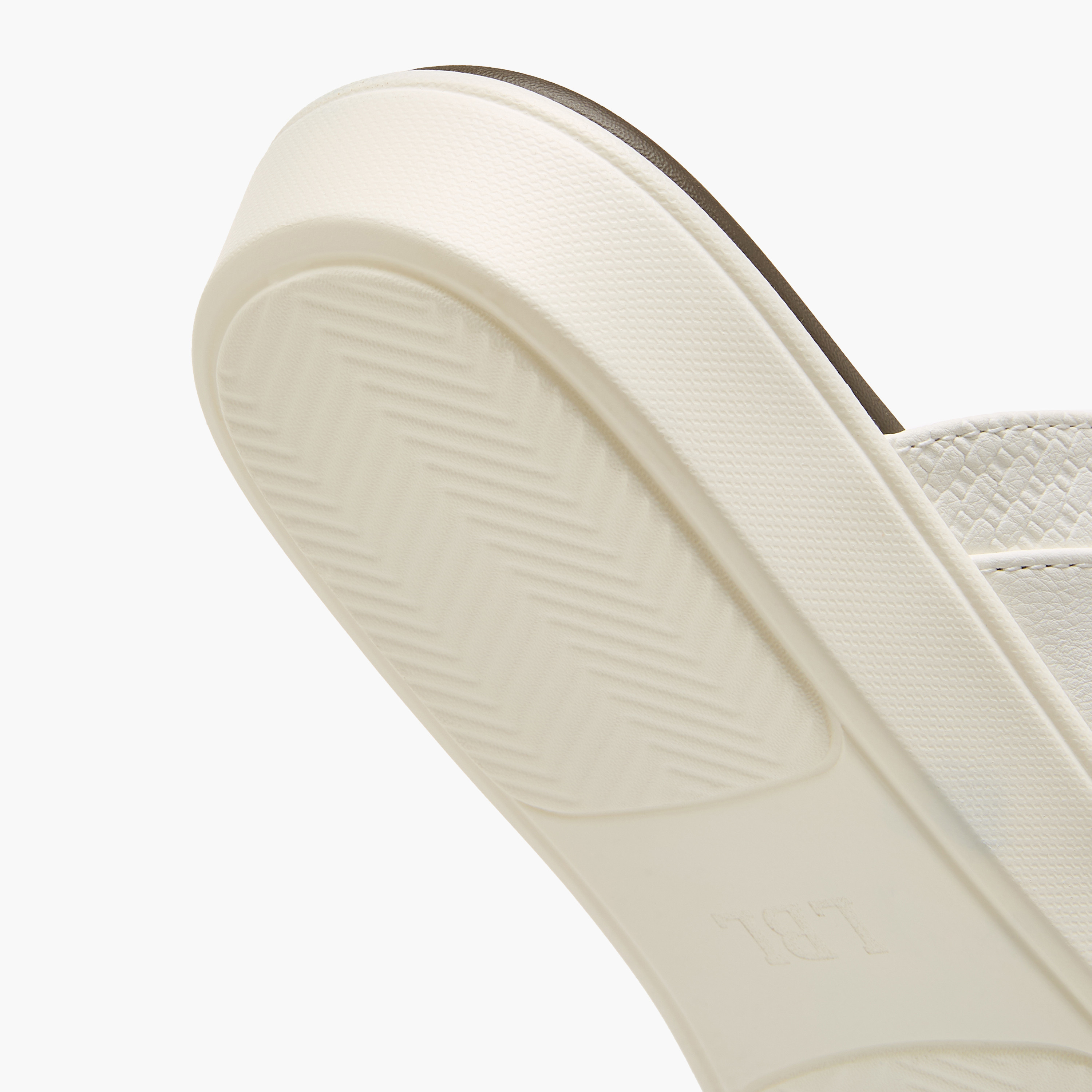 LBL by Shoexpress Men Textured Arabic Sandals-men-shoes-sandals-image-6