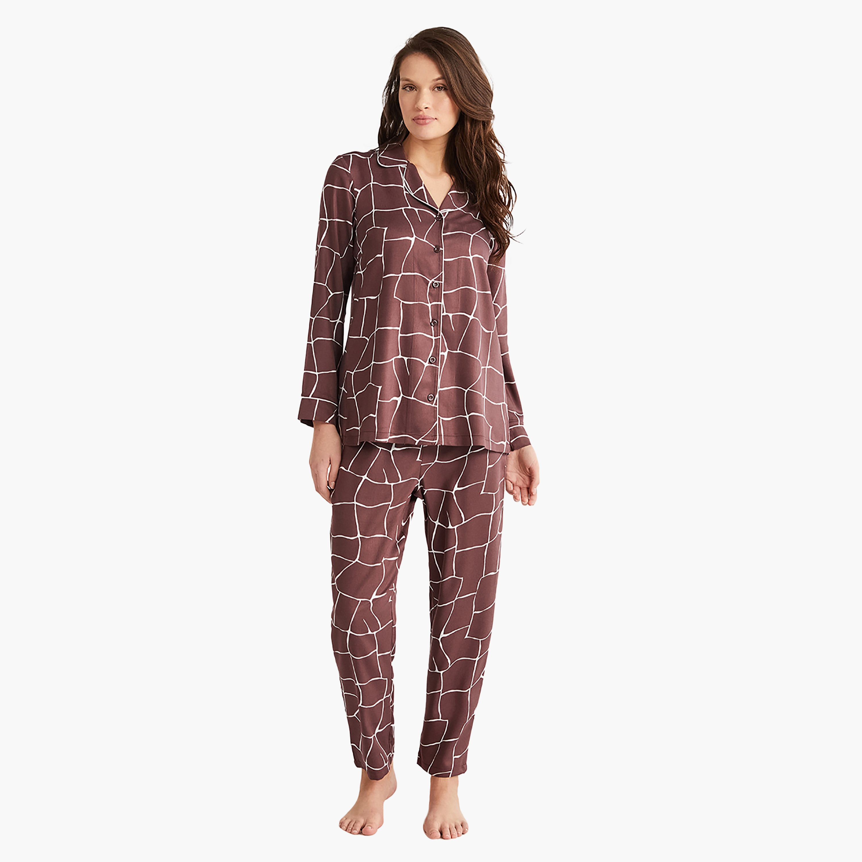 طقم بيجامة مع قميص داخلي بياقة كوبية منقوشة وبيجامة نسائية من بيني موود-women-clothing-nightwear-pyjamas-longsets-image-1